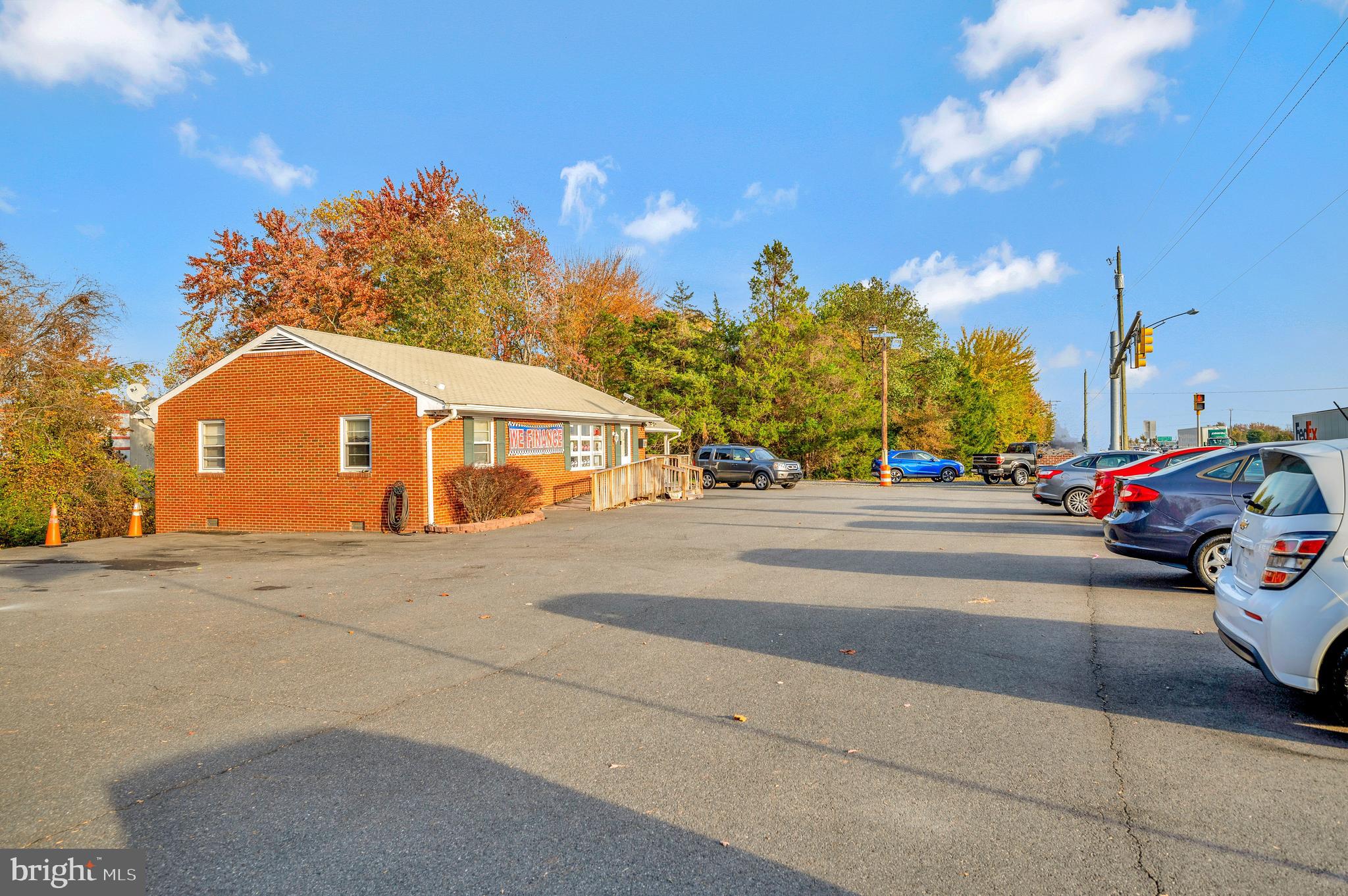 898 Warrenton Rd