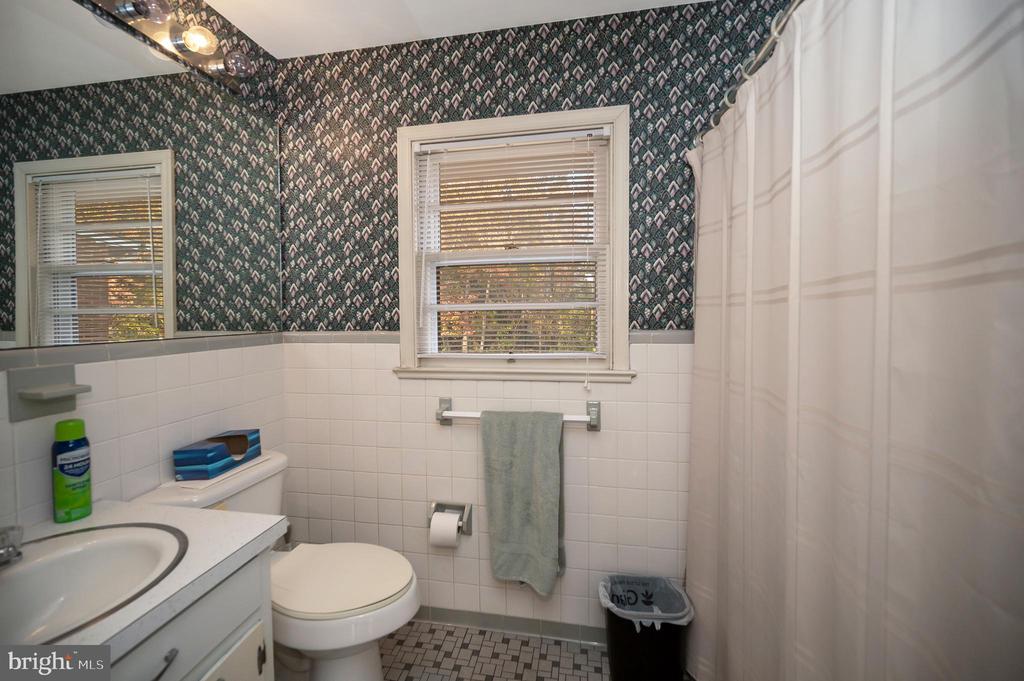 898 Warrenton Rd