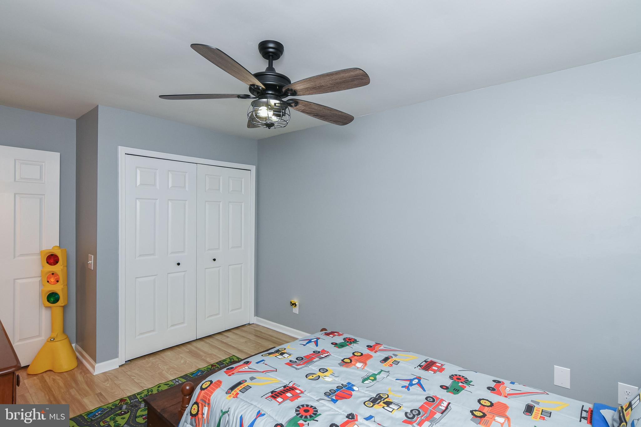5 Salford Ct