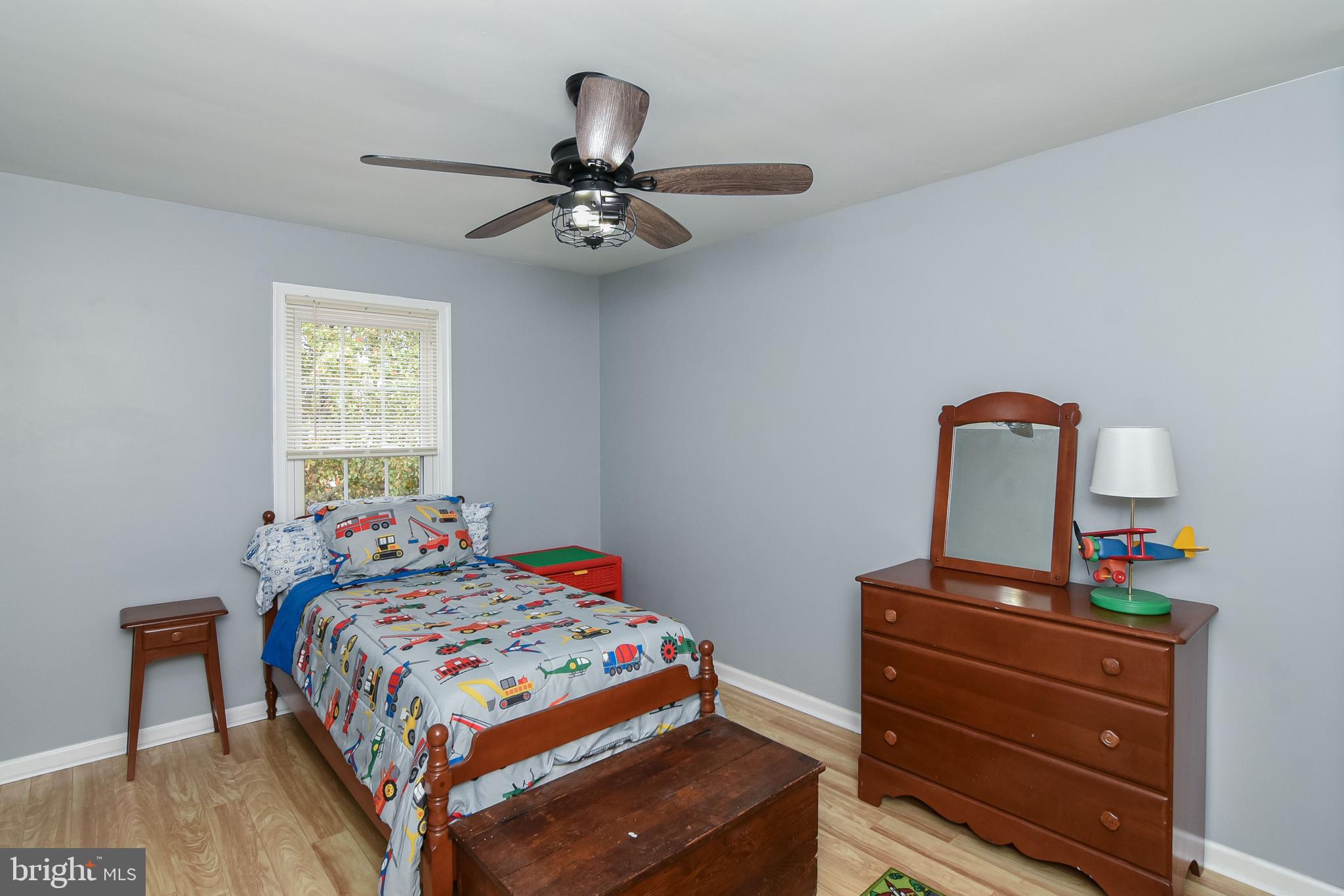 5 Salford Ct