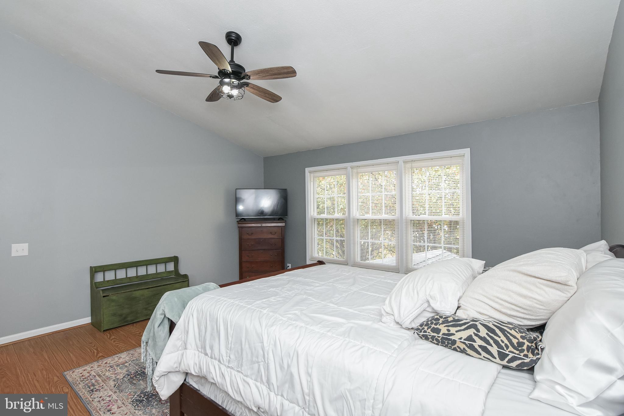5 Salford Ct
