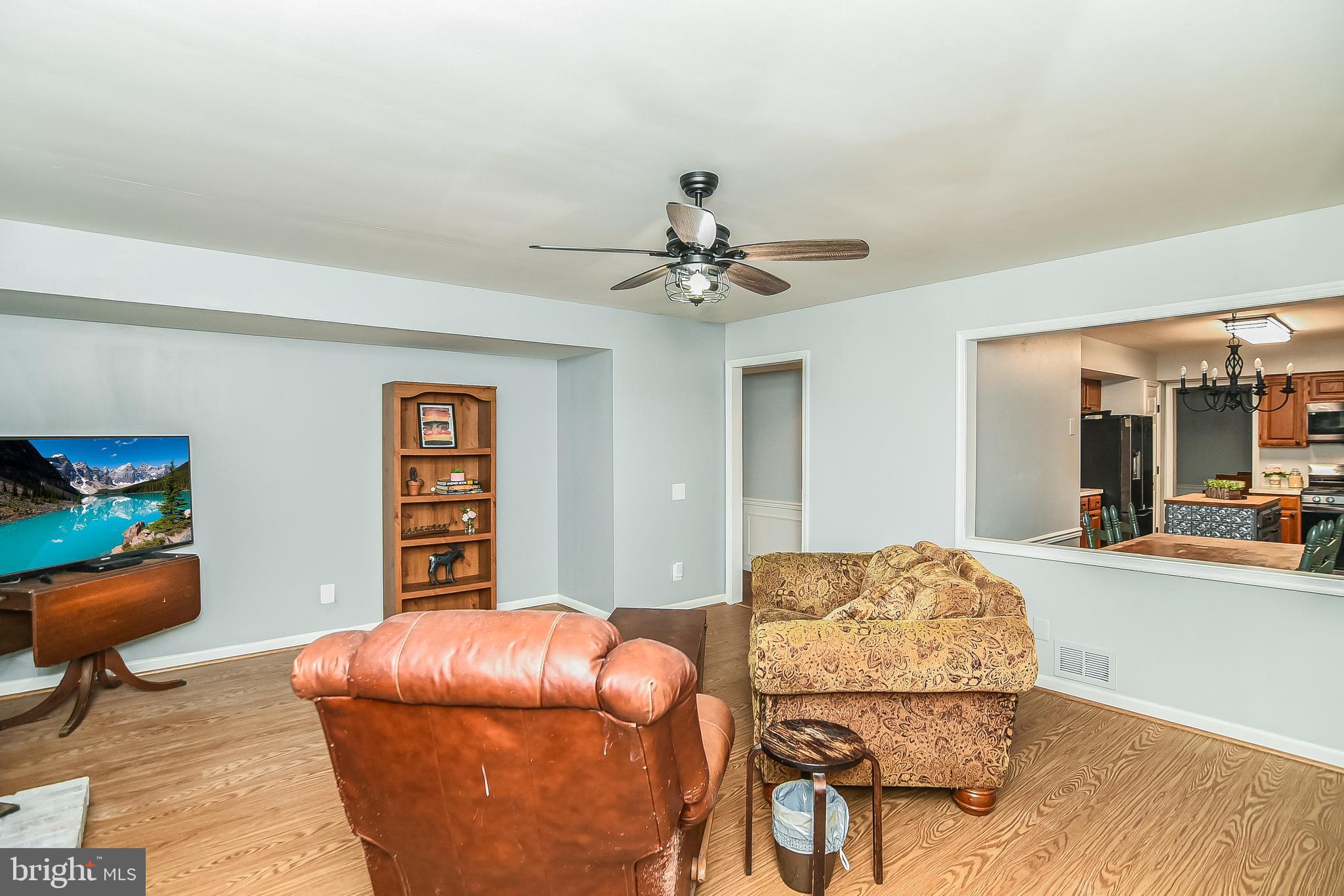 5 Salford Ct