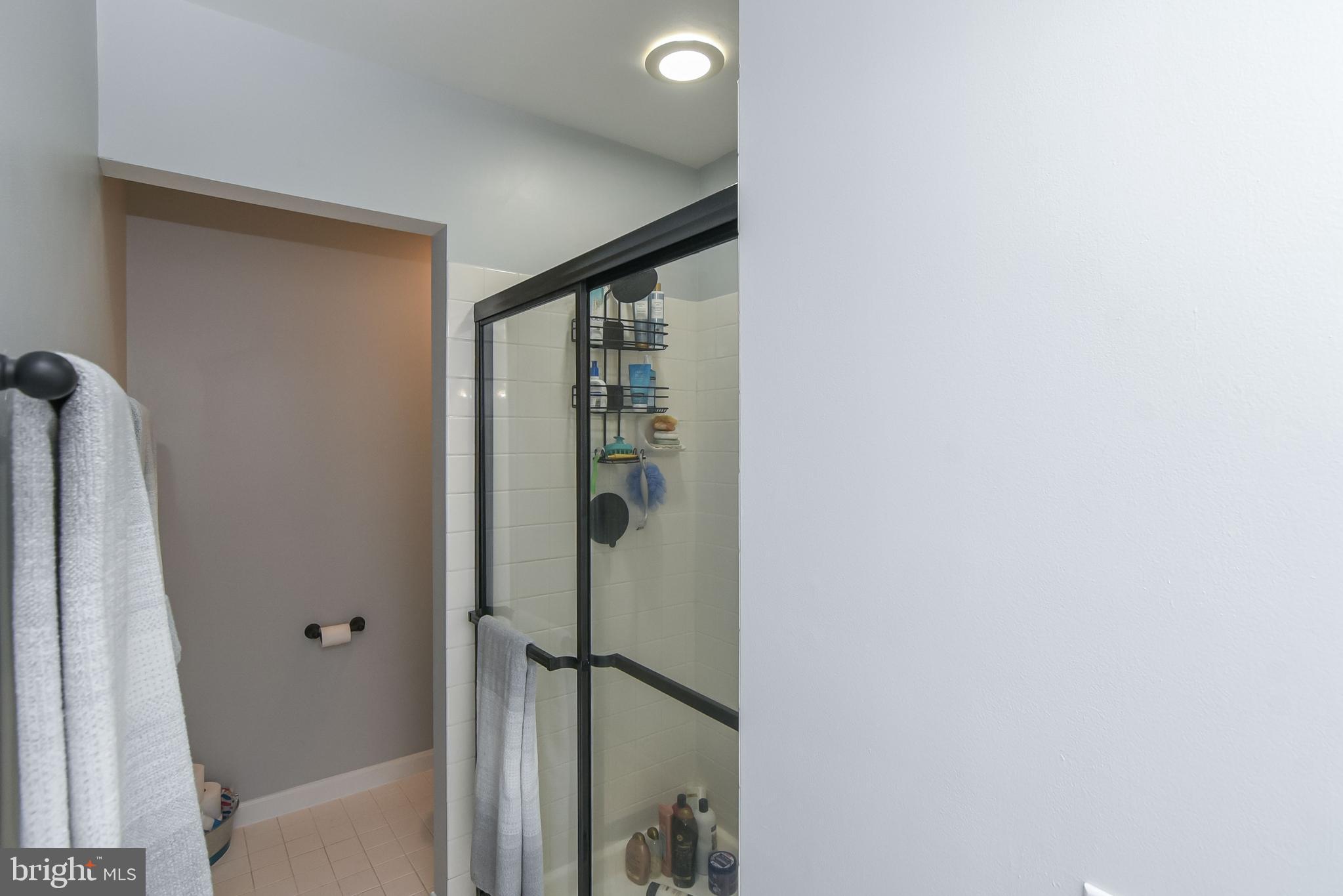 5 Salford Ct