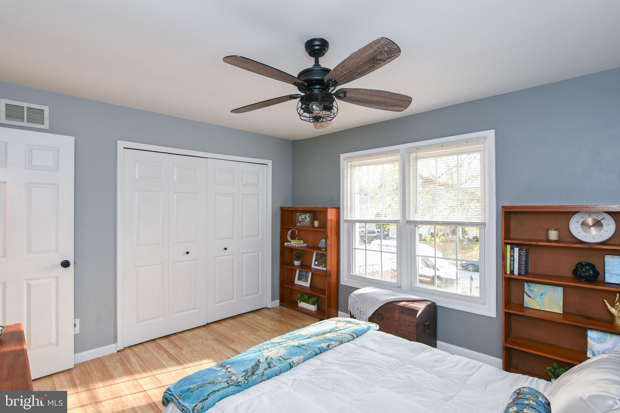 5 Salford Ct