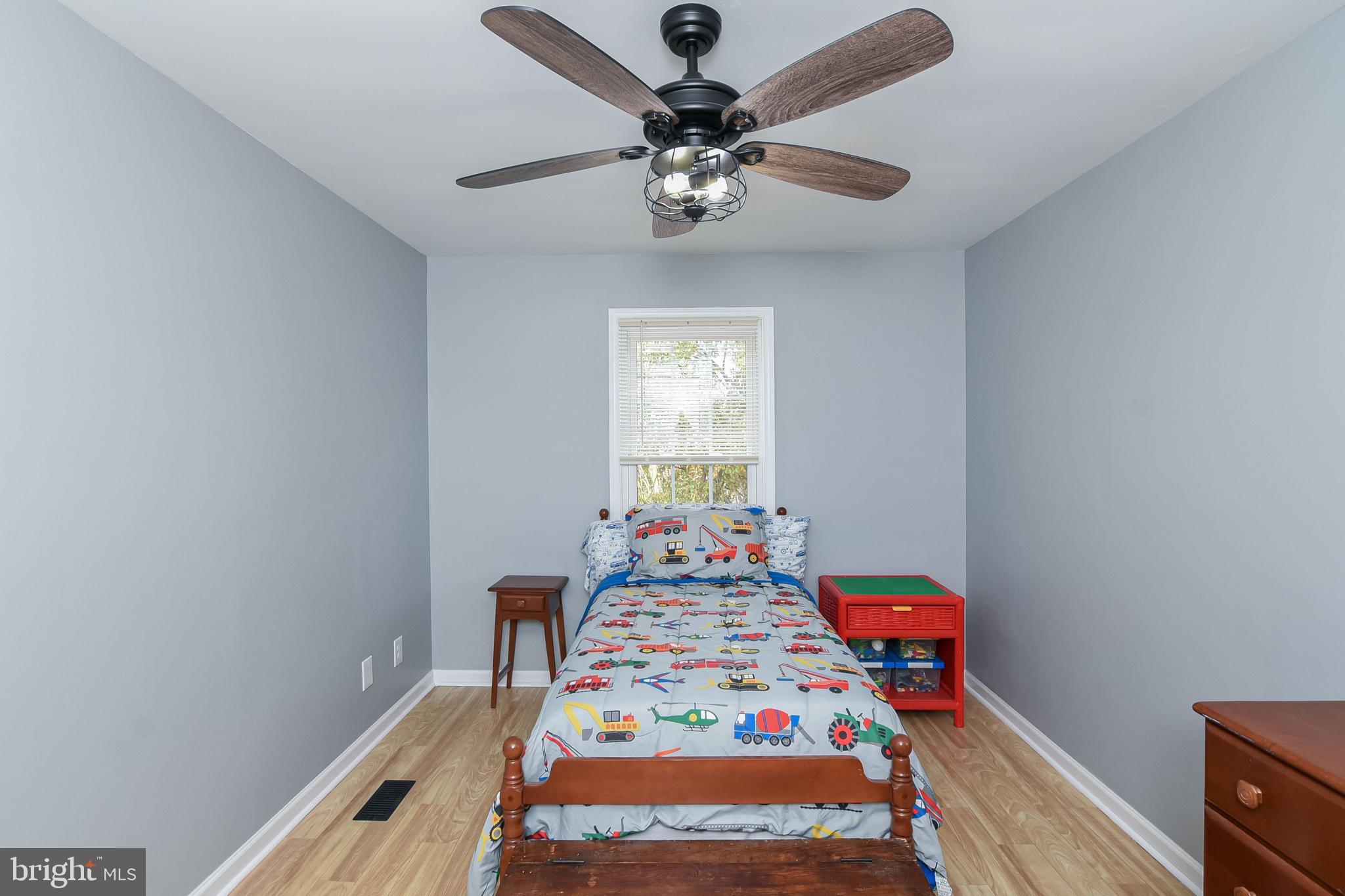 5 Salford Ct