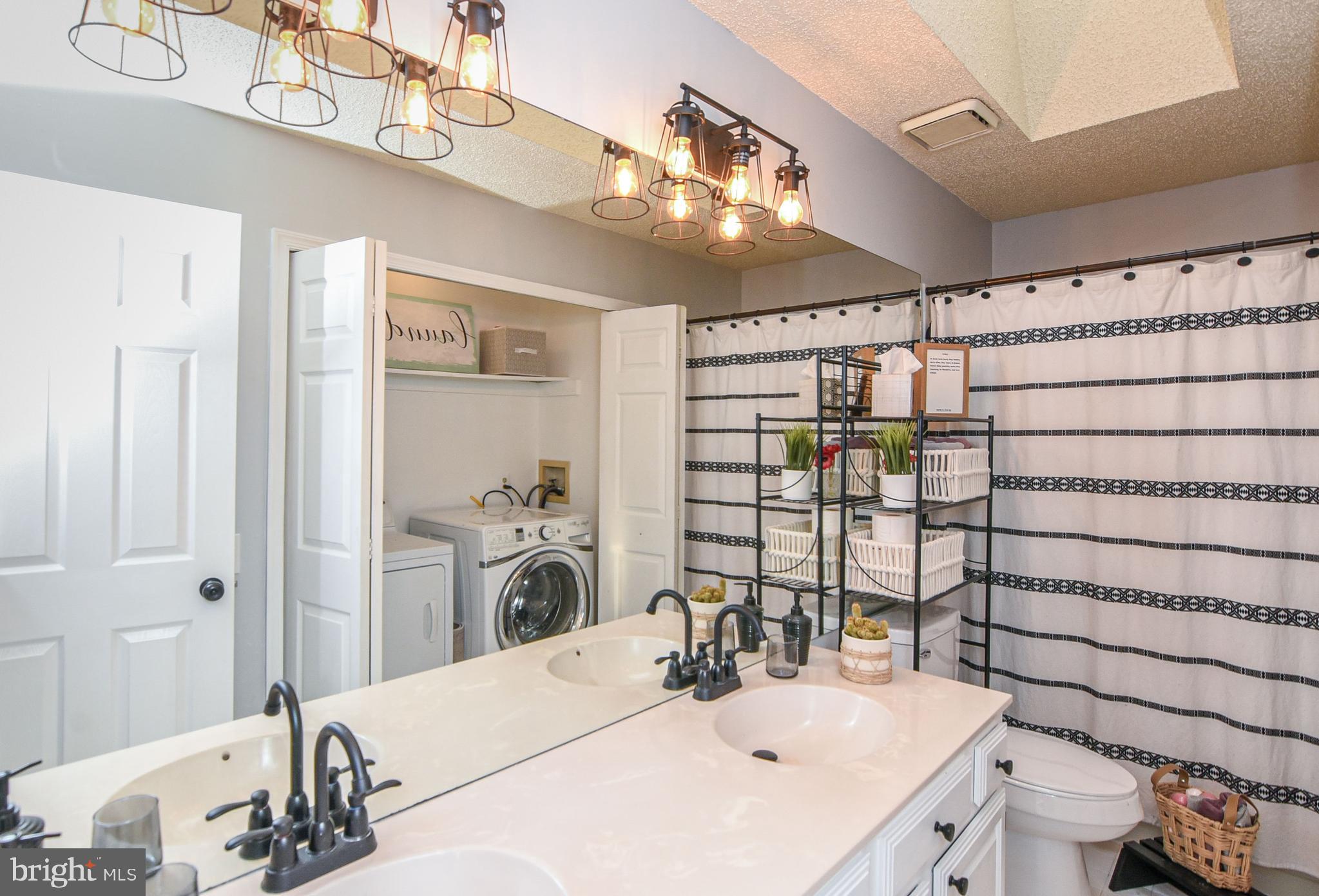 5 Salford Ct