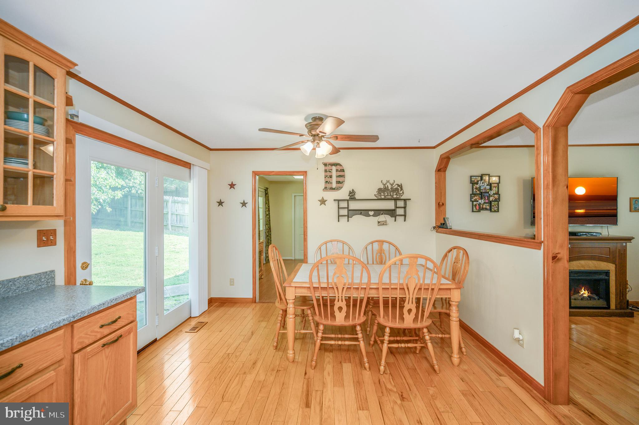 1117 Amherst Ave