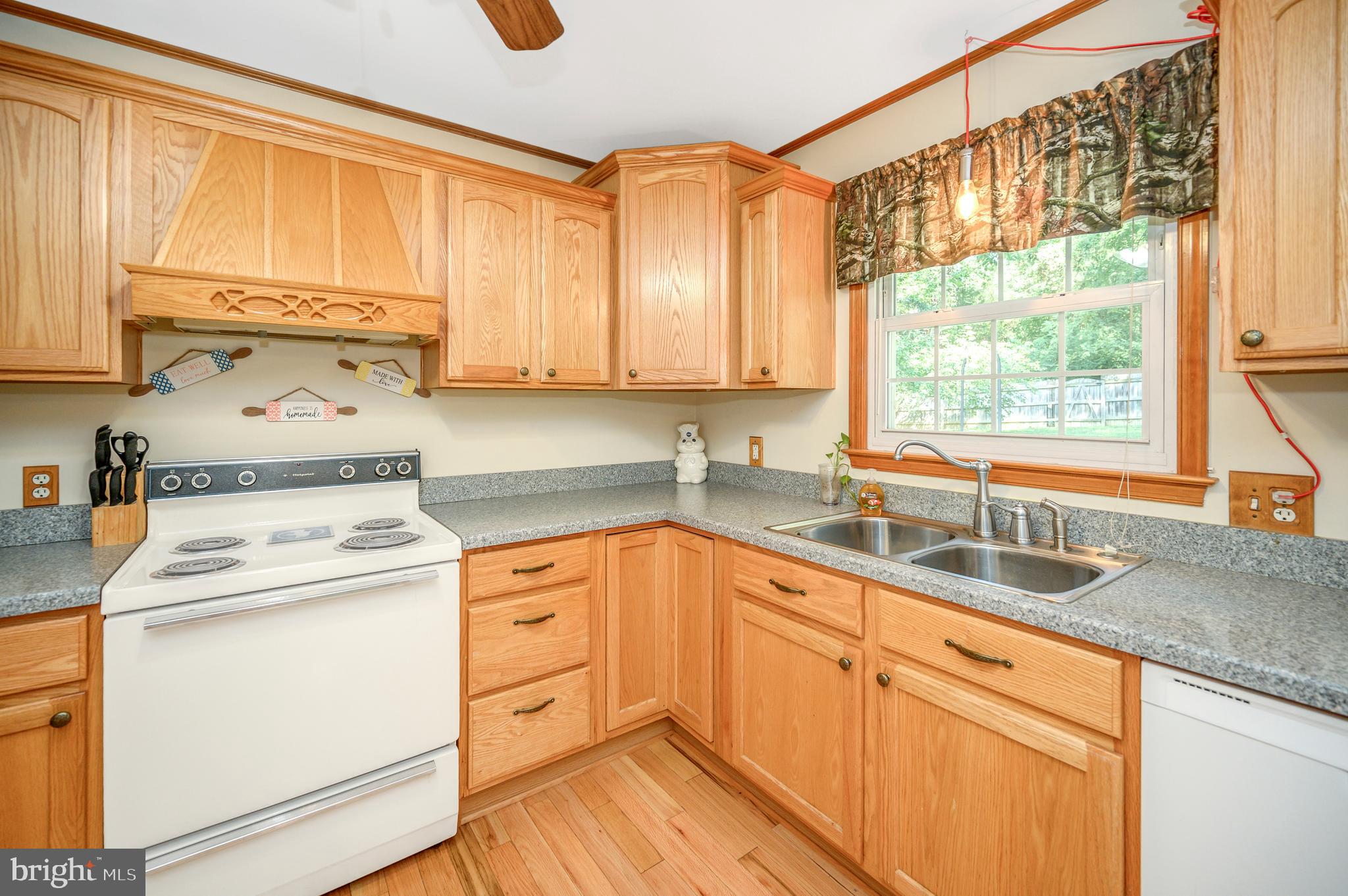1117 Amherst Ave