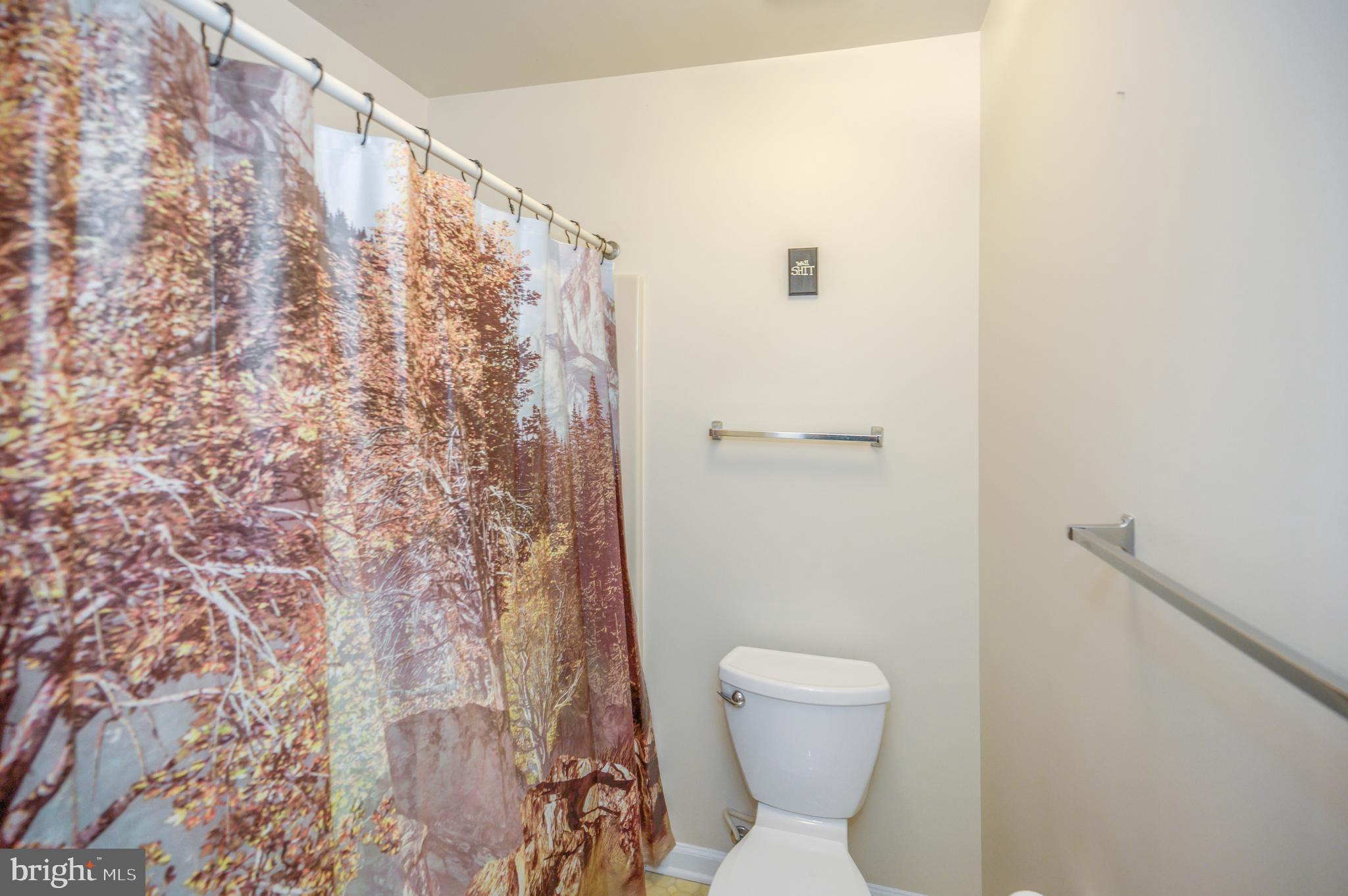 1117 Amherst Ave