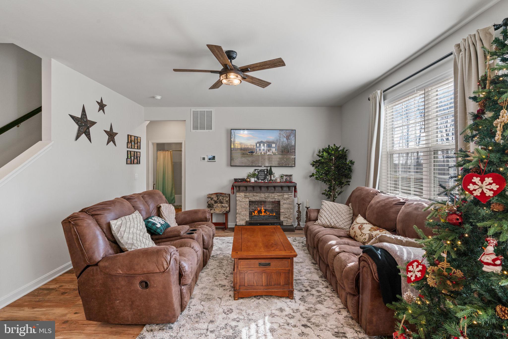 290 Rock Raymond DRIVE