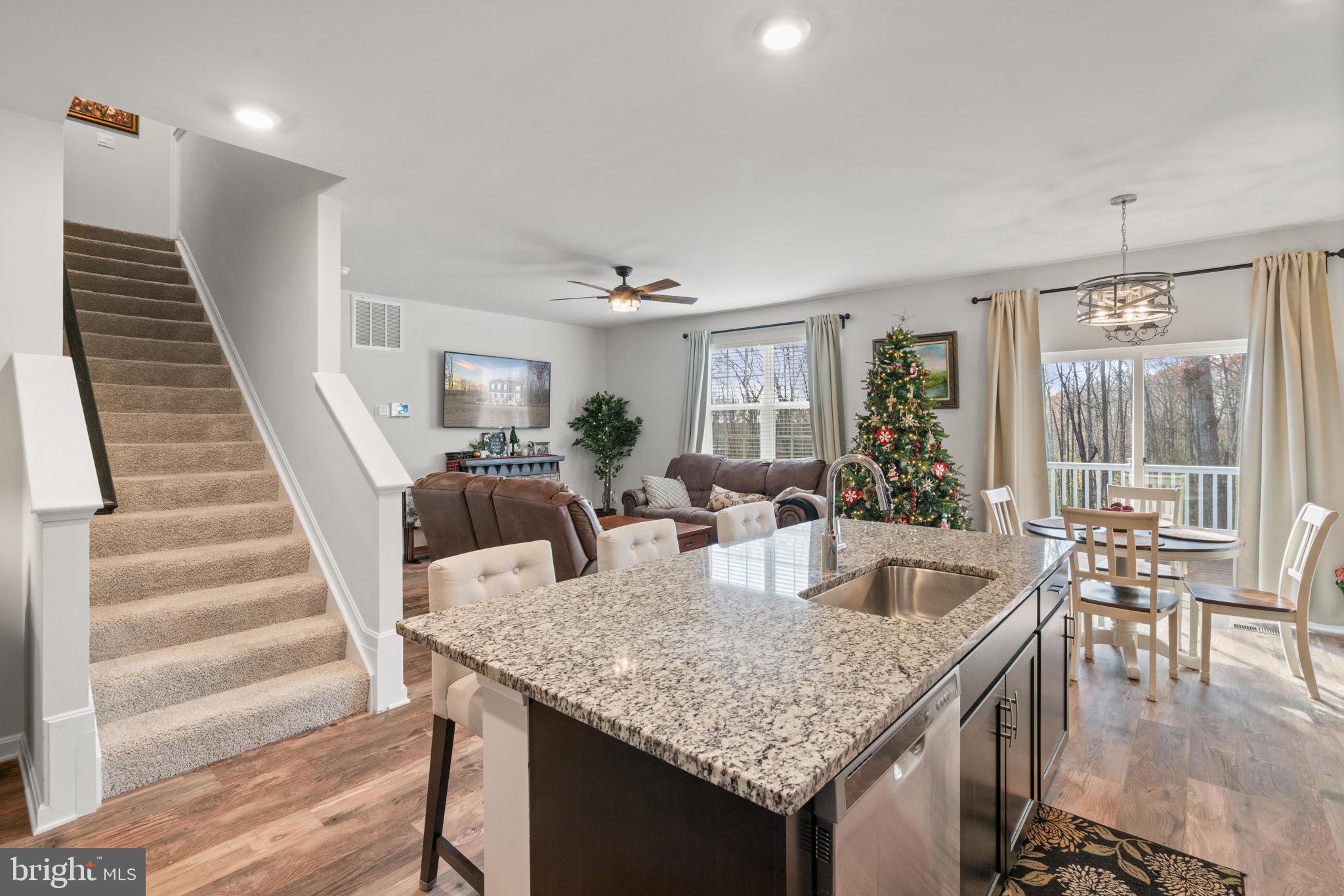 290 Rock Raymond DRIVE