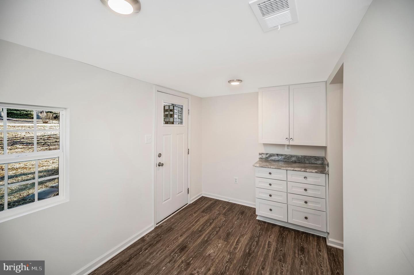 235 Bells Hill ROAD