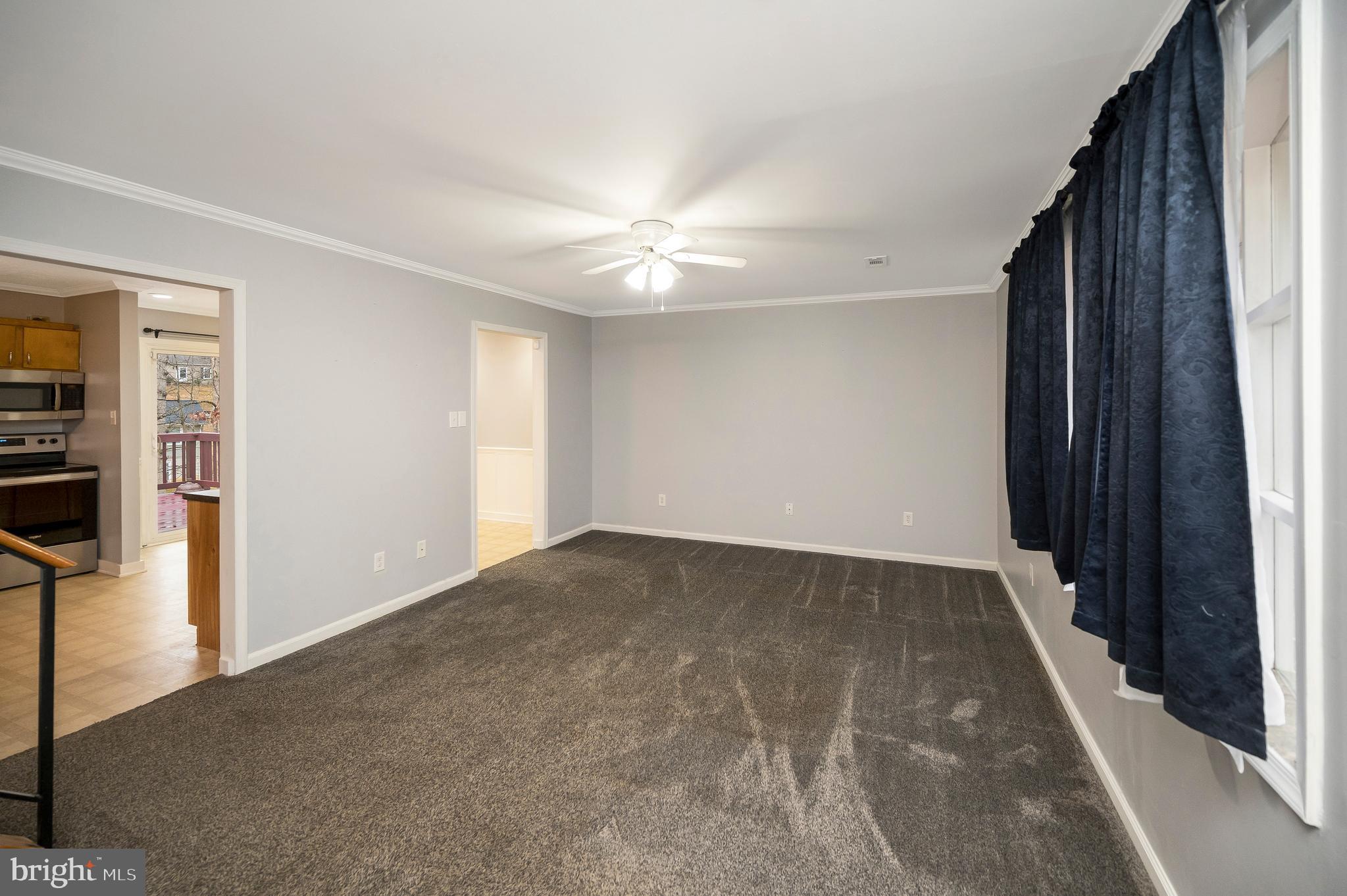 38 Hickory Ridge Dr