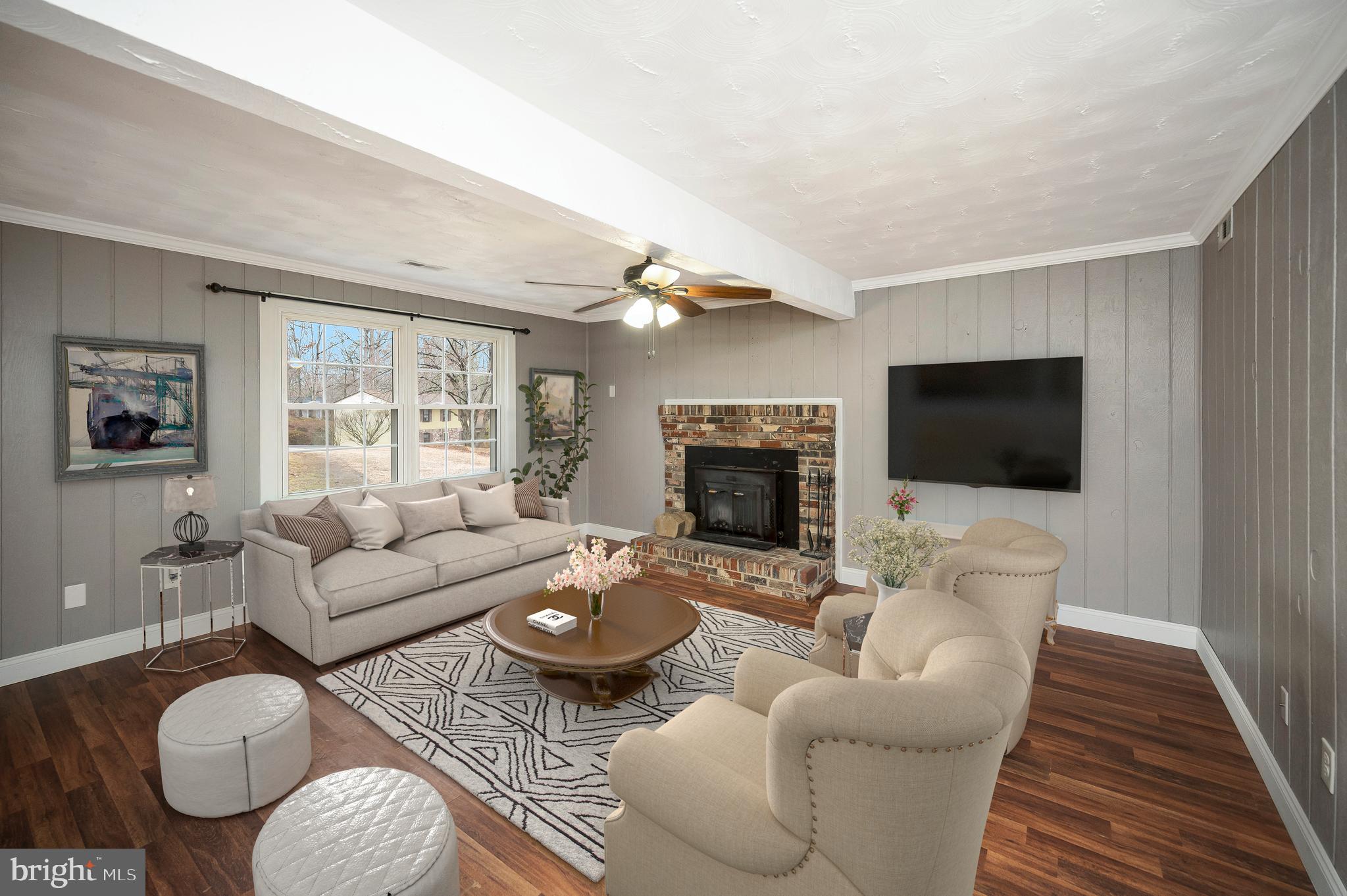 38 Hickory Ridge Dr