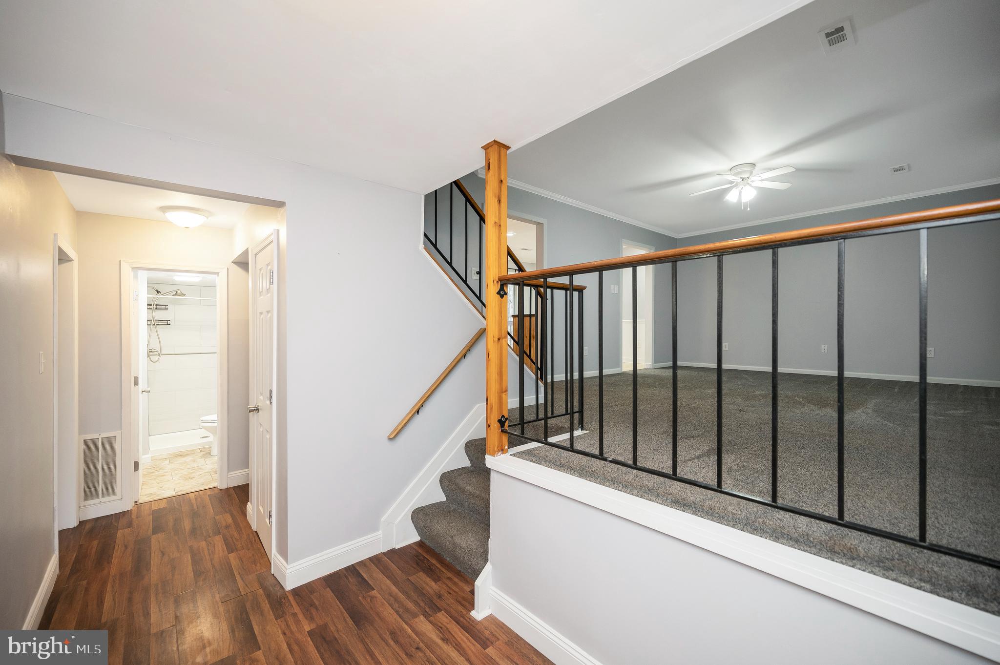 38 Hickory Ridge Dr