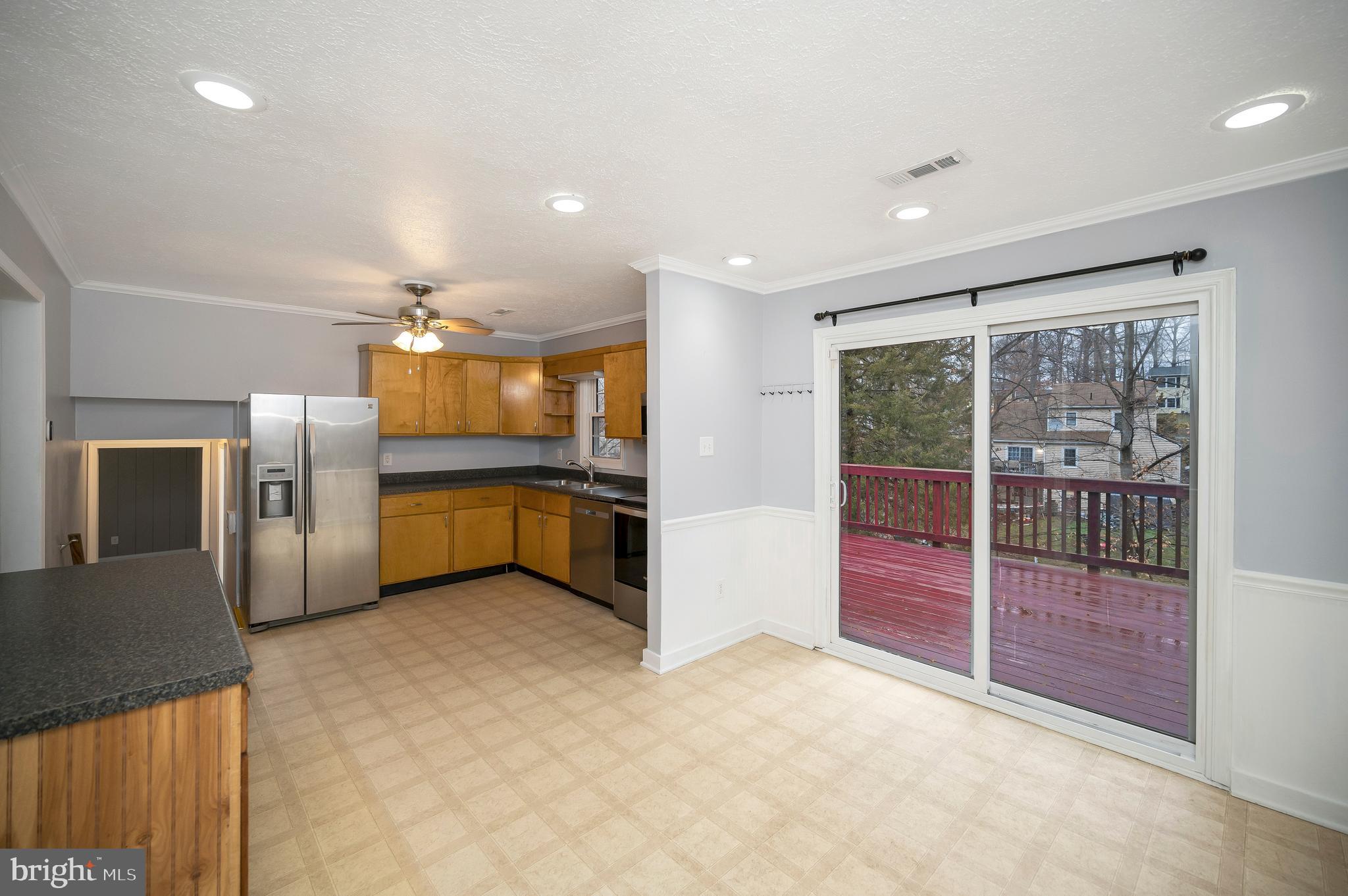 38 Hickory Ridge Dr