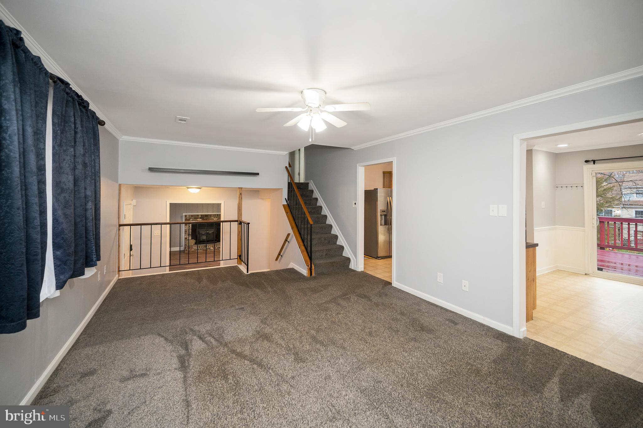 38 Hickory Ridge Dr