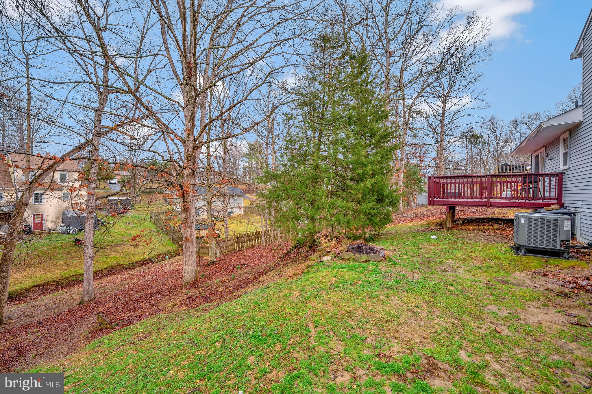 38 Hickory Ridge Dr
