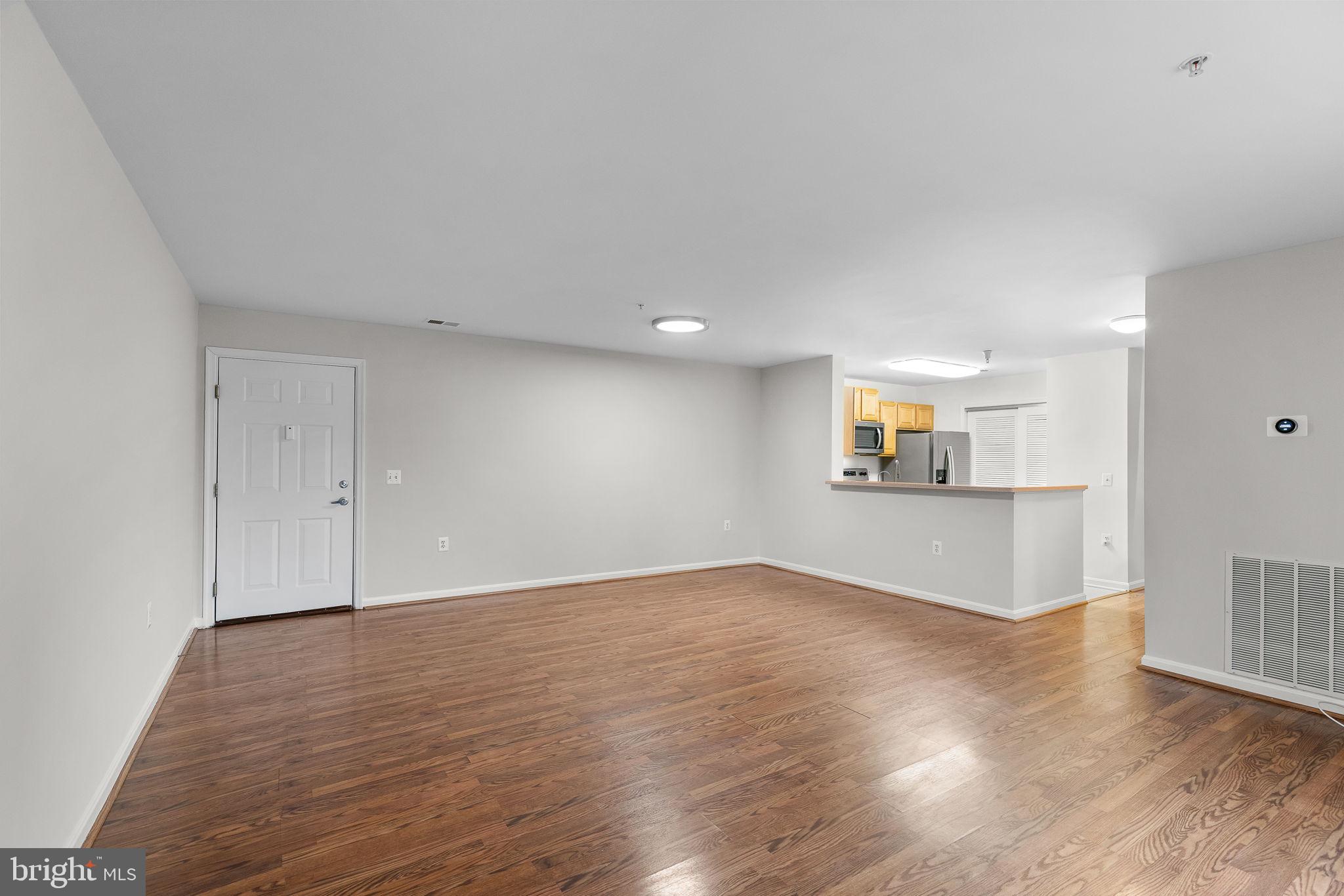 505 Garrison Woods Dr #122