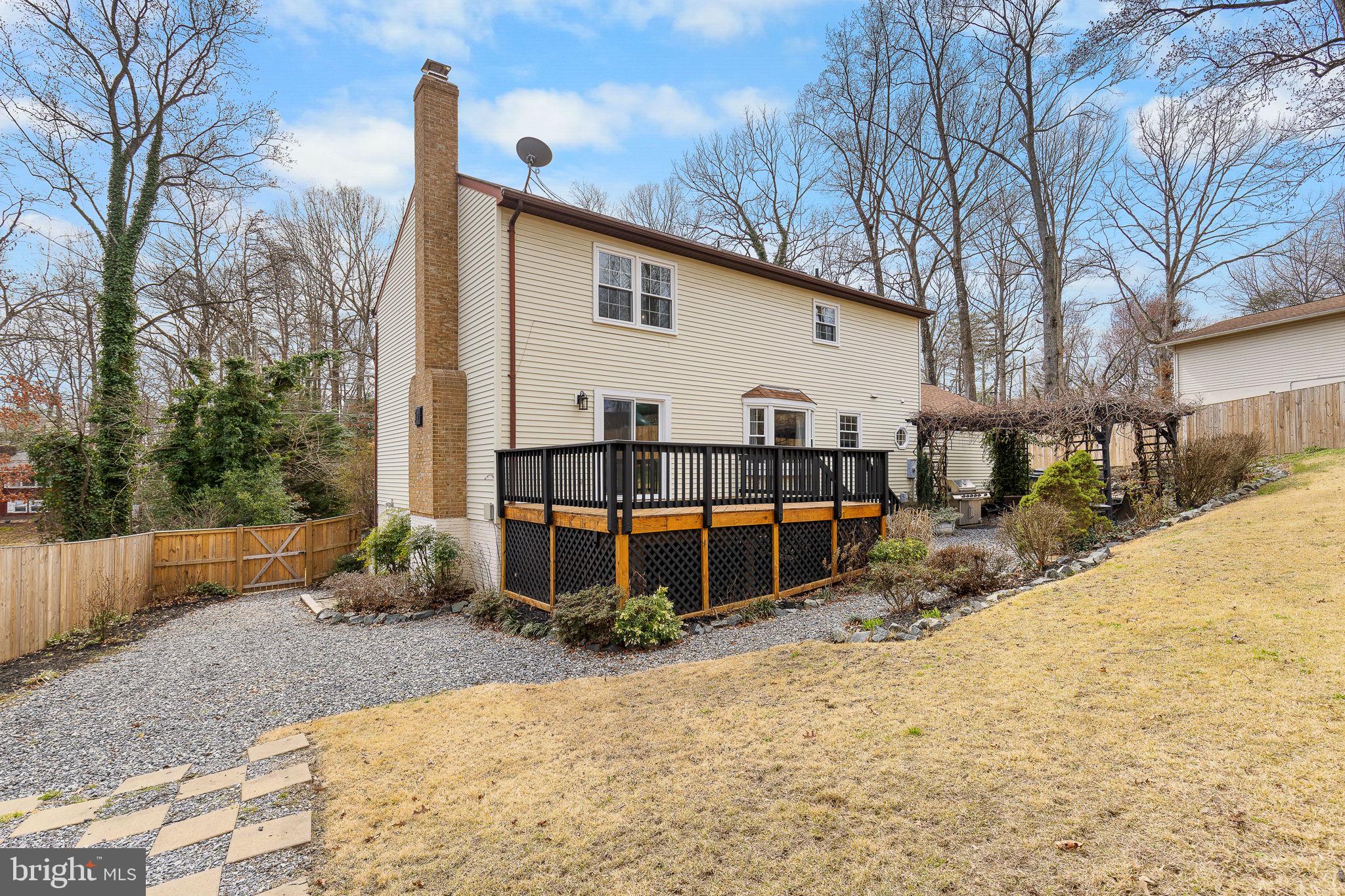 1012 Isabella Dr