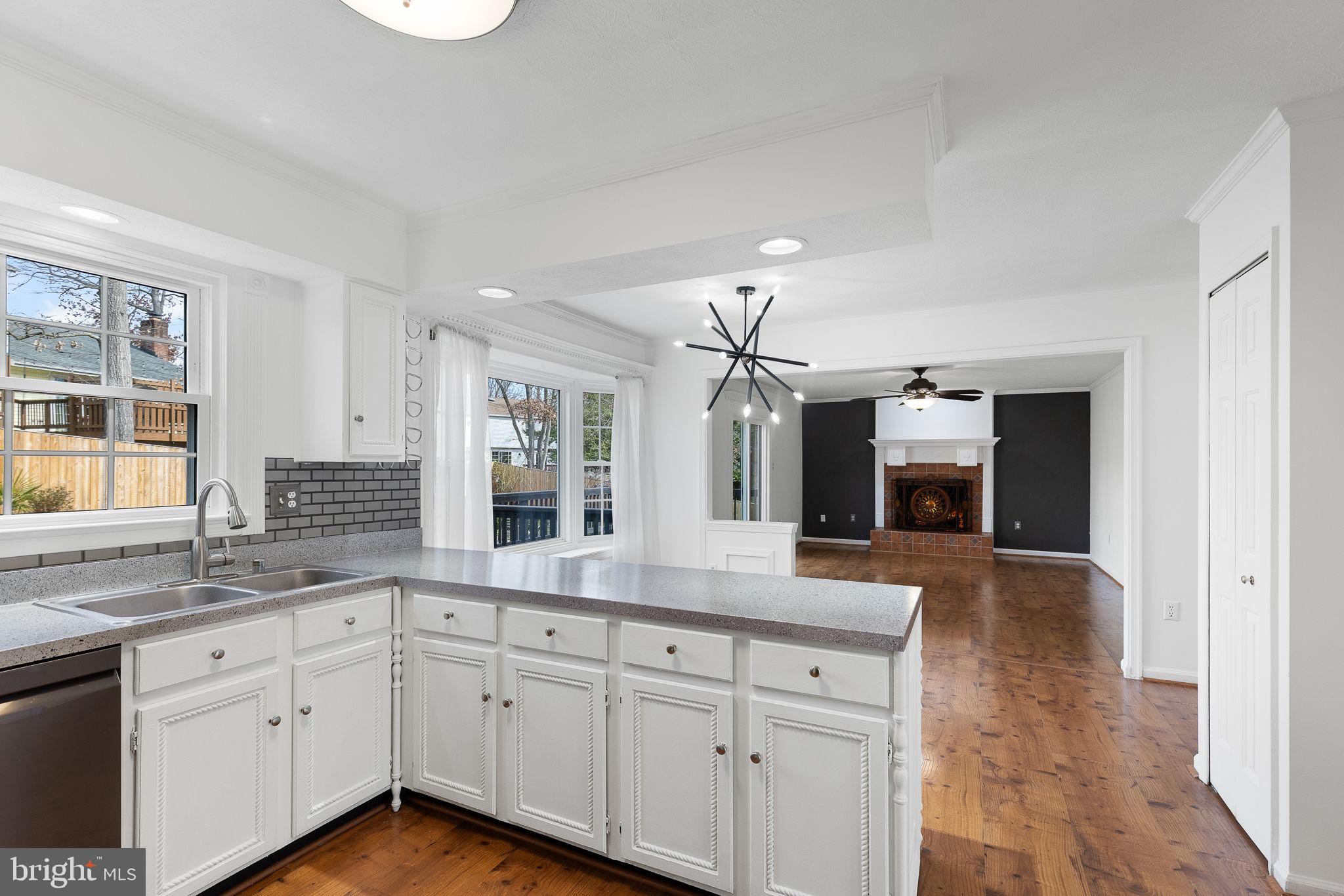 1012 Isabella Dr