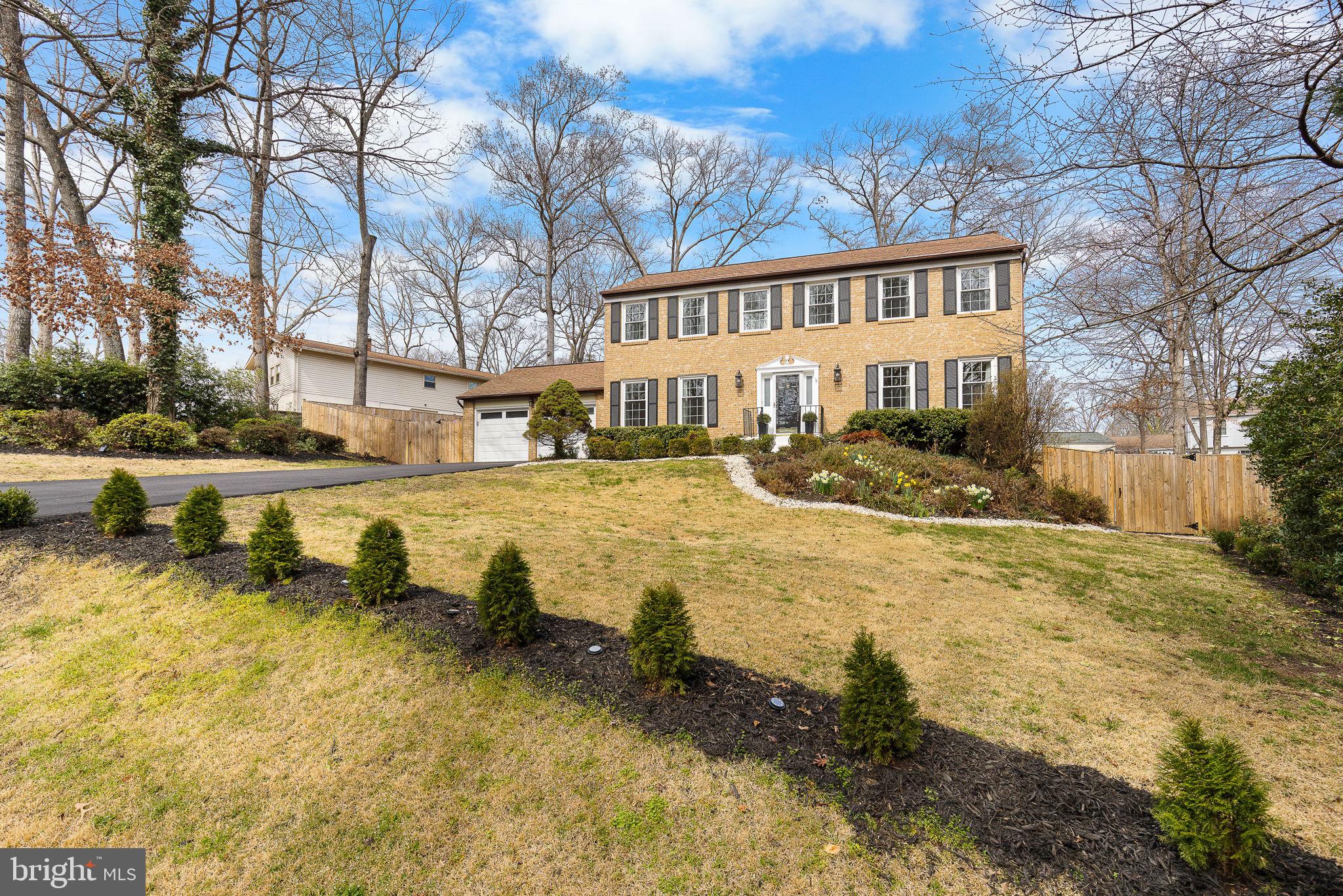 1012 Isabella Dr