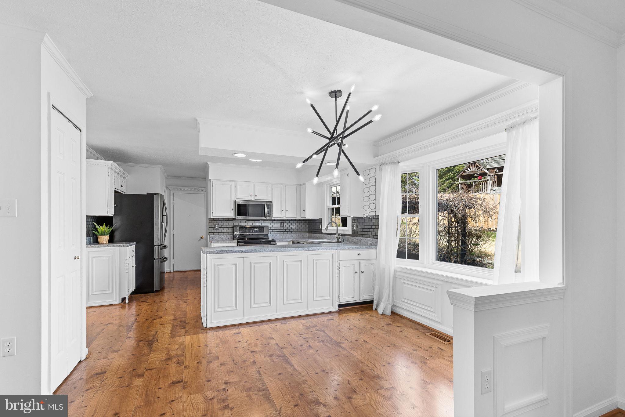1012 Isabella Dr