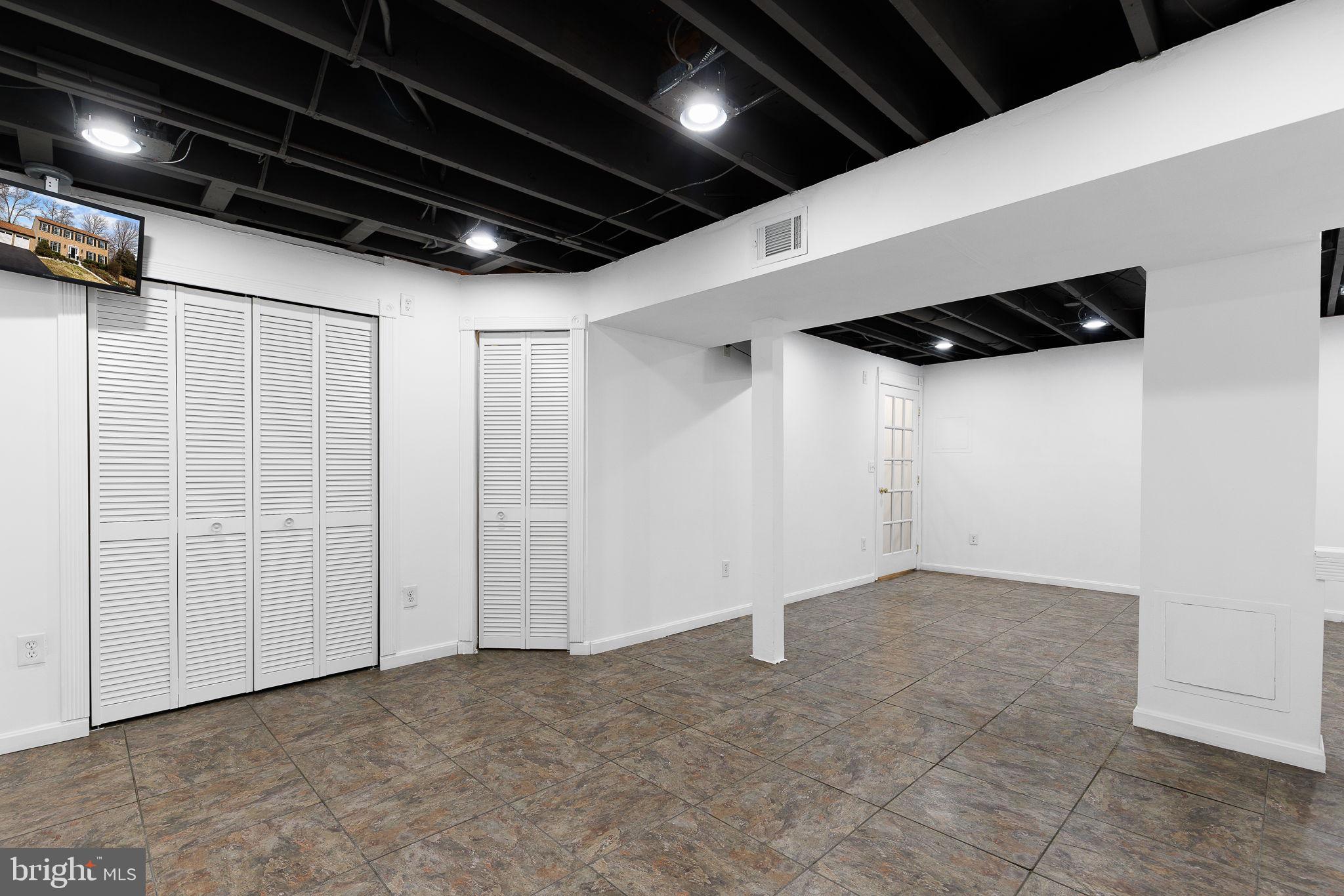 1012 Isabella Dr