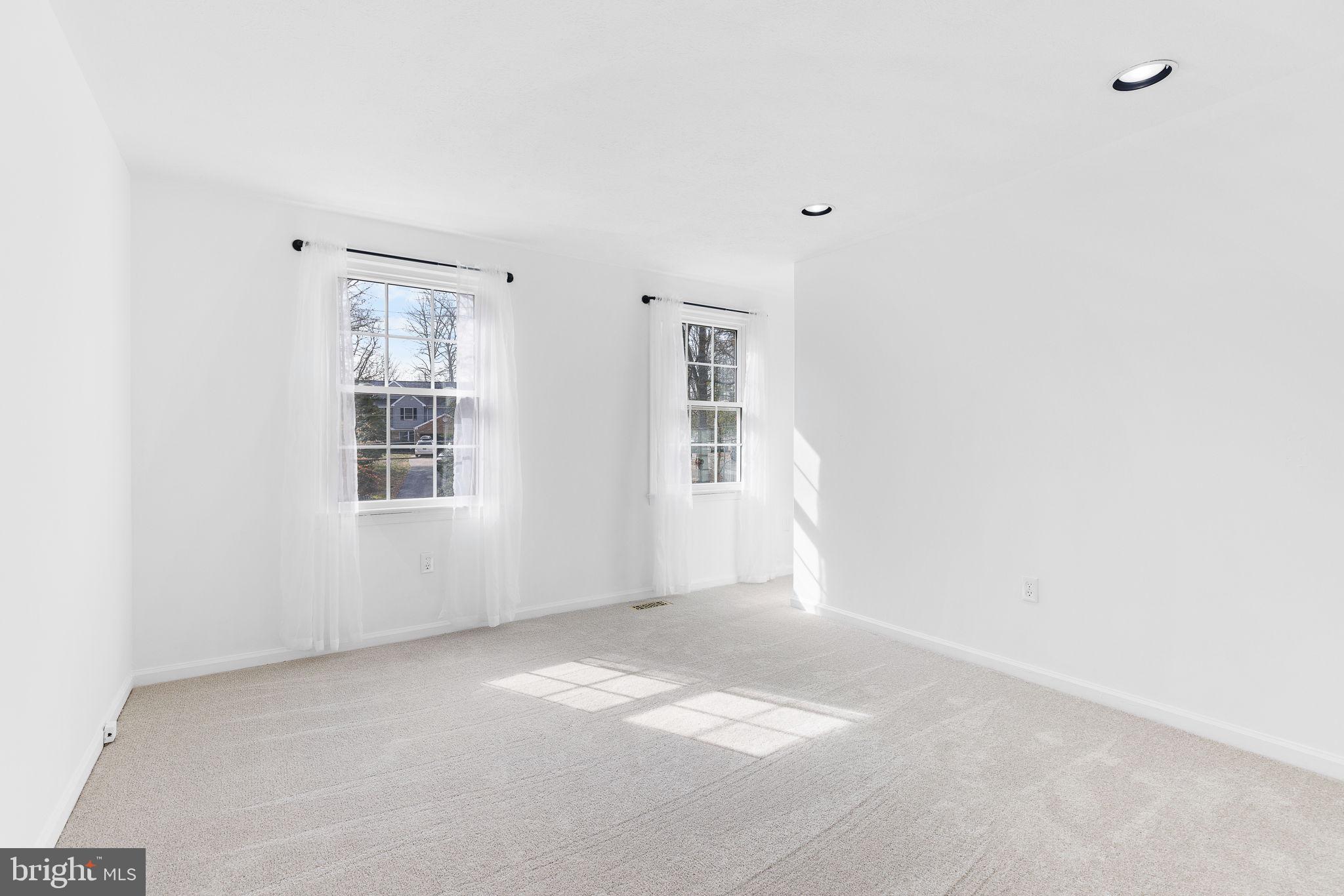 1012 Isabella Dr