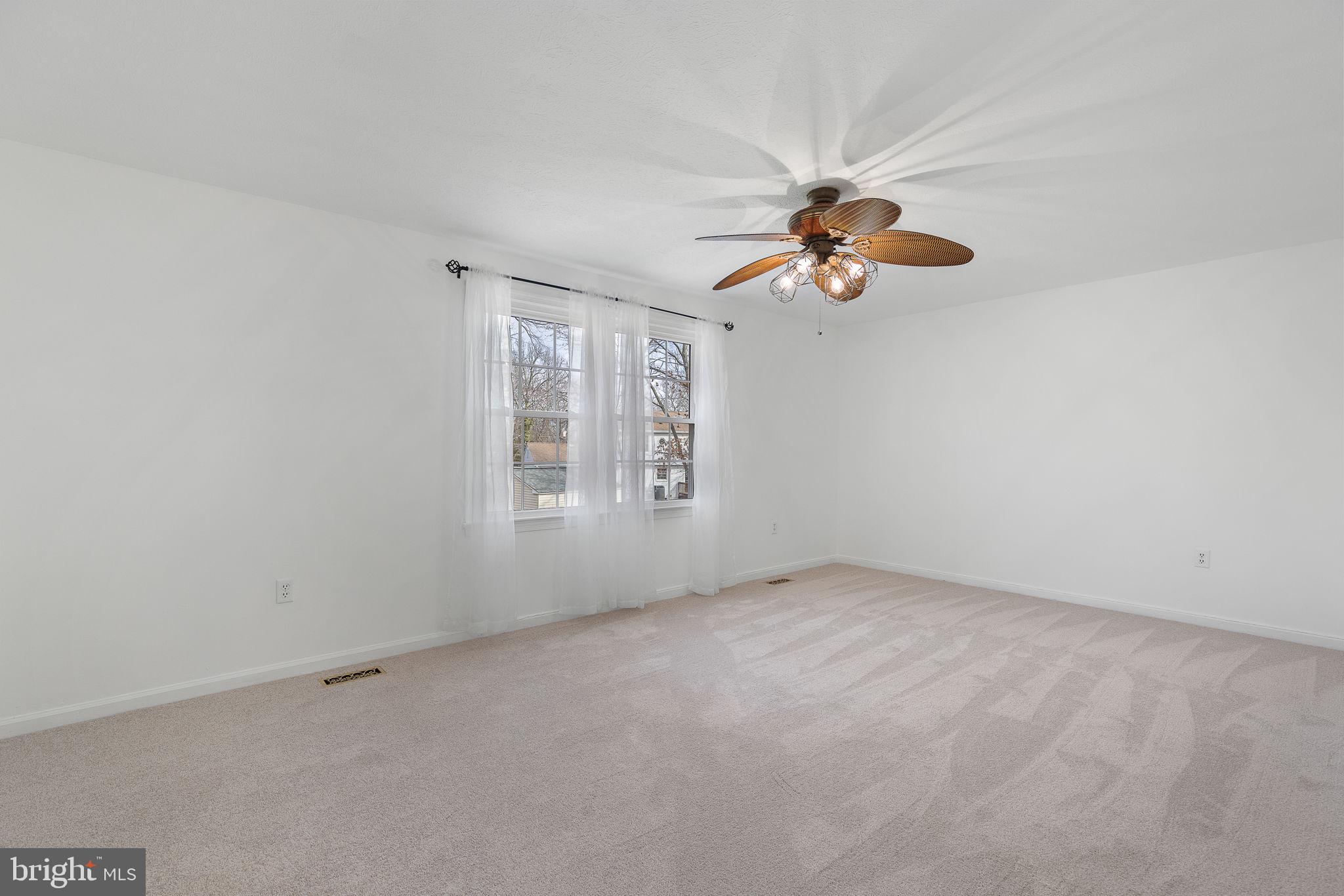 1012 Isabella Dr