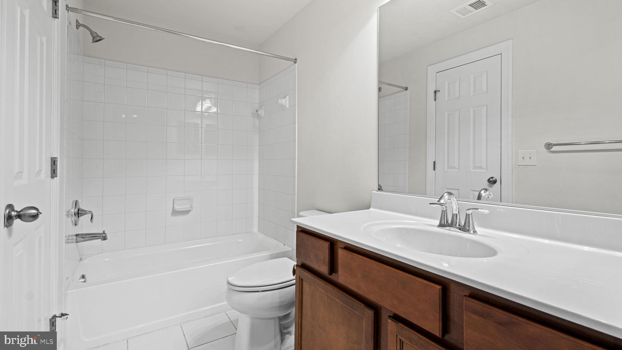 250 Perth Dr