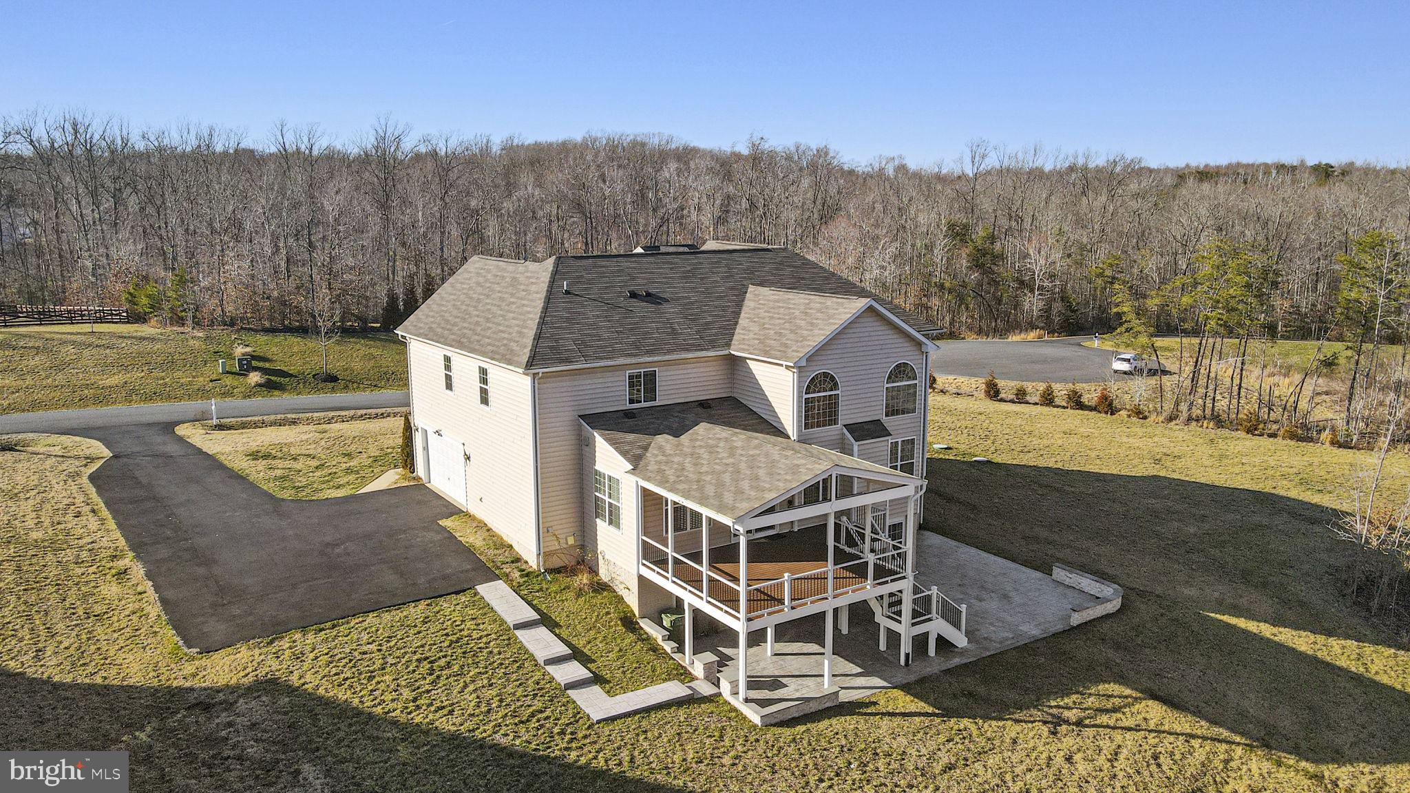 250 Perth Dr