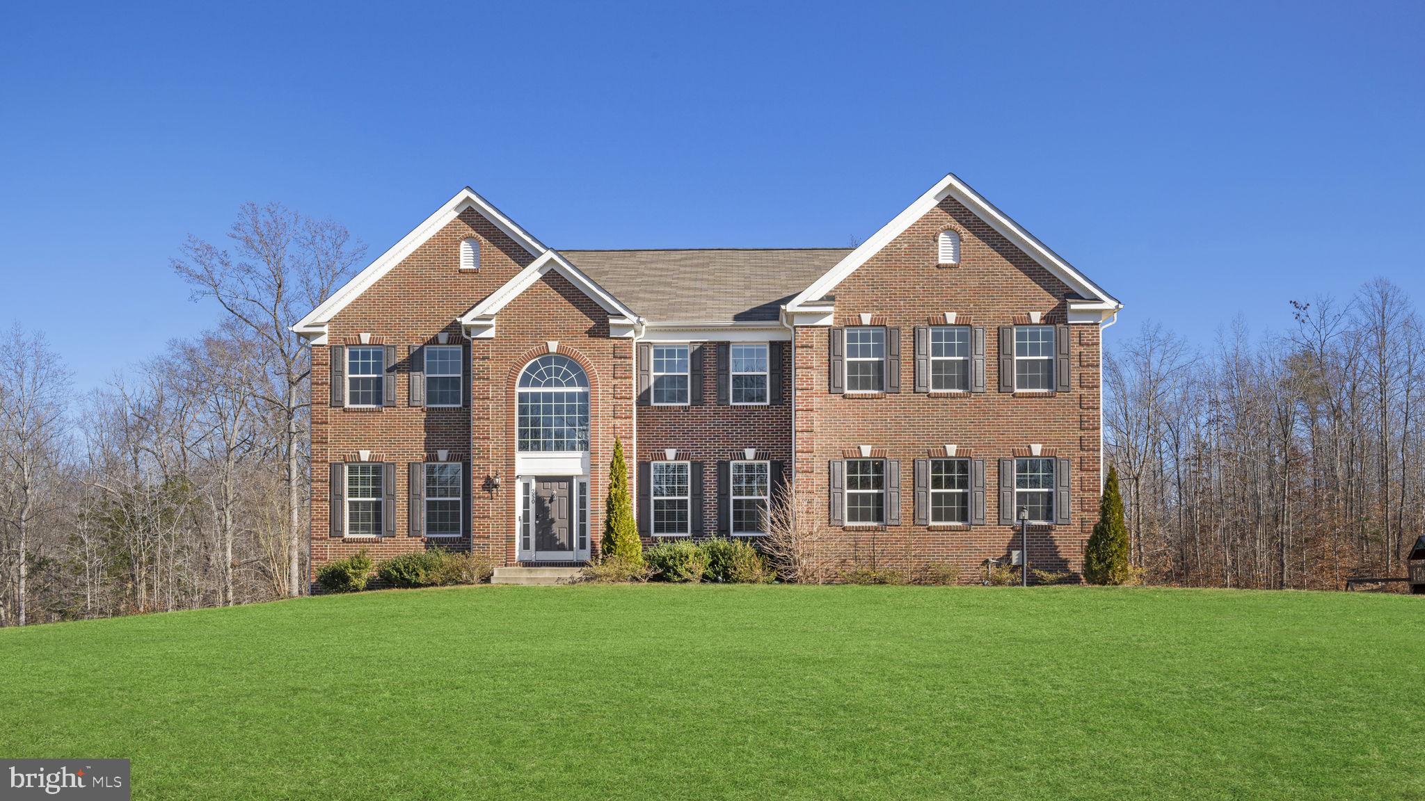 250 Perth Dr