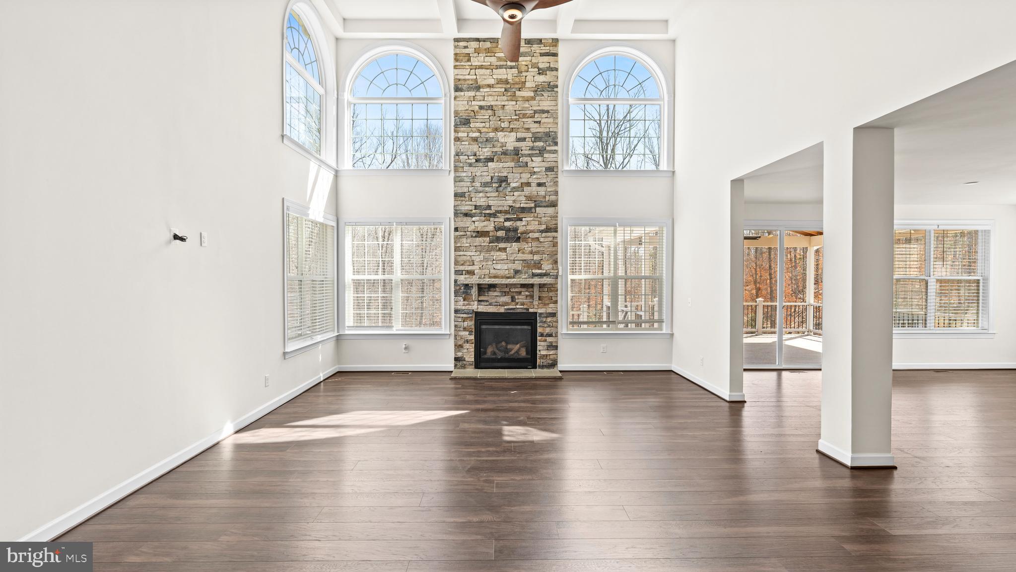 250 Perth Dr