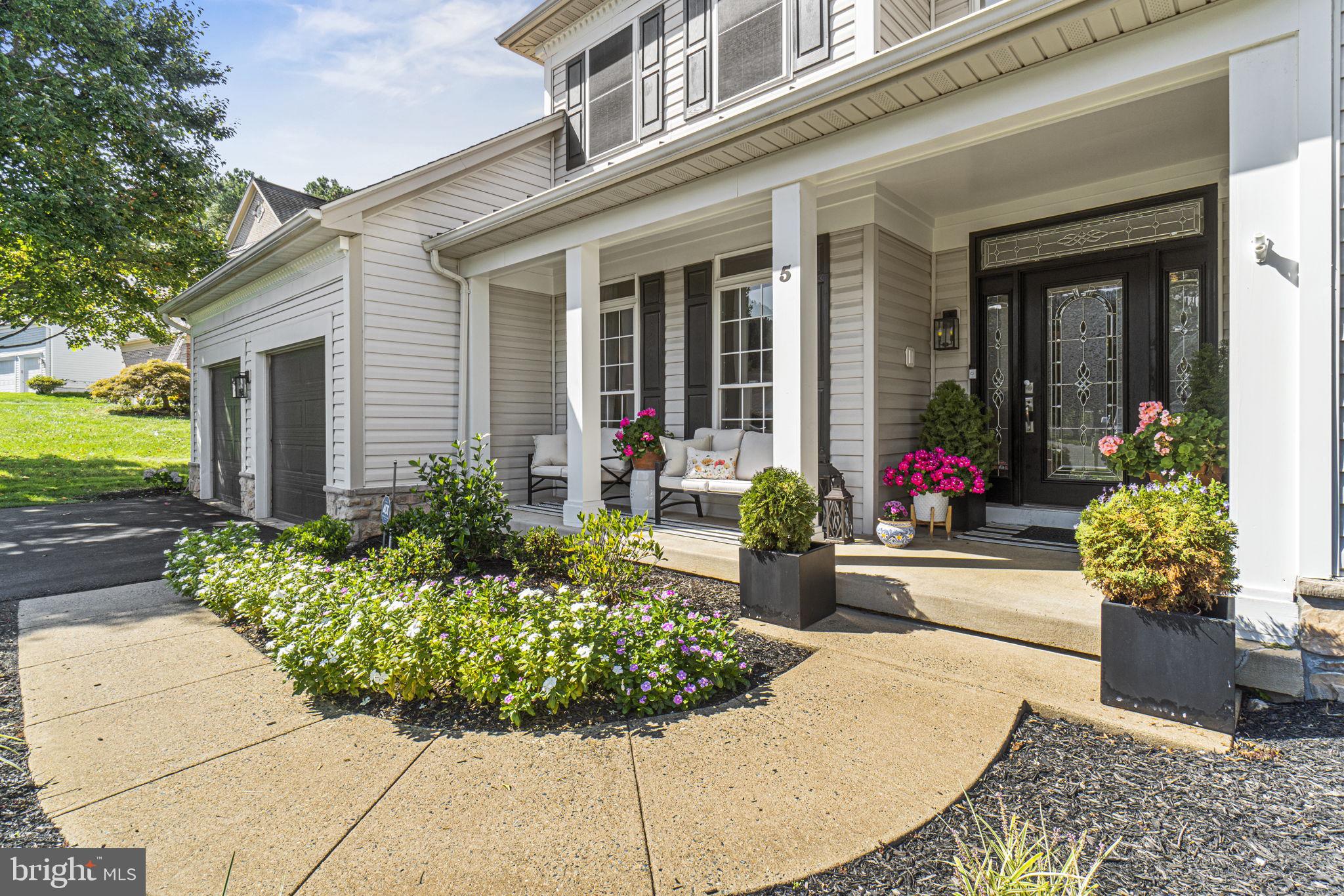 5 Cattail Ct