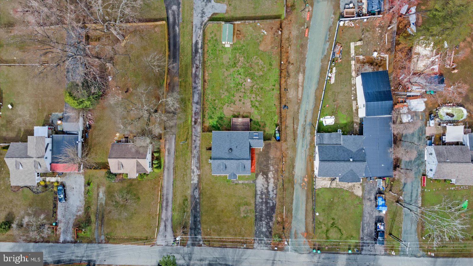 16 Aquia Ave