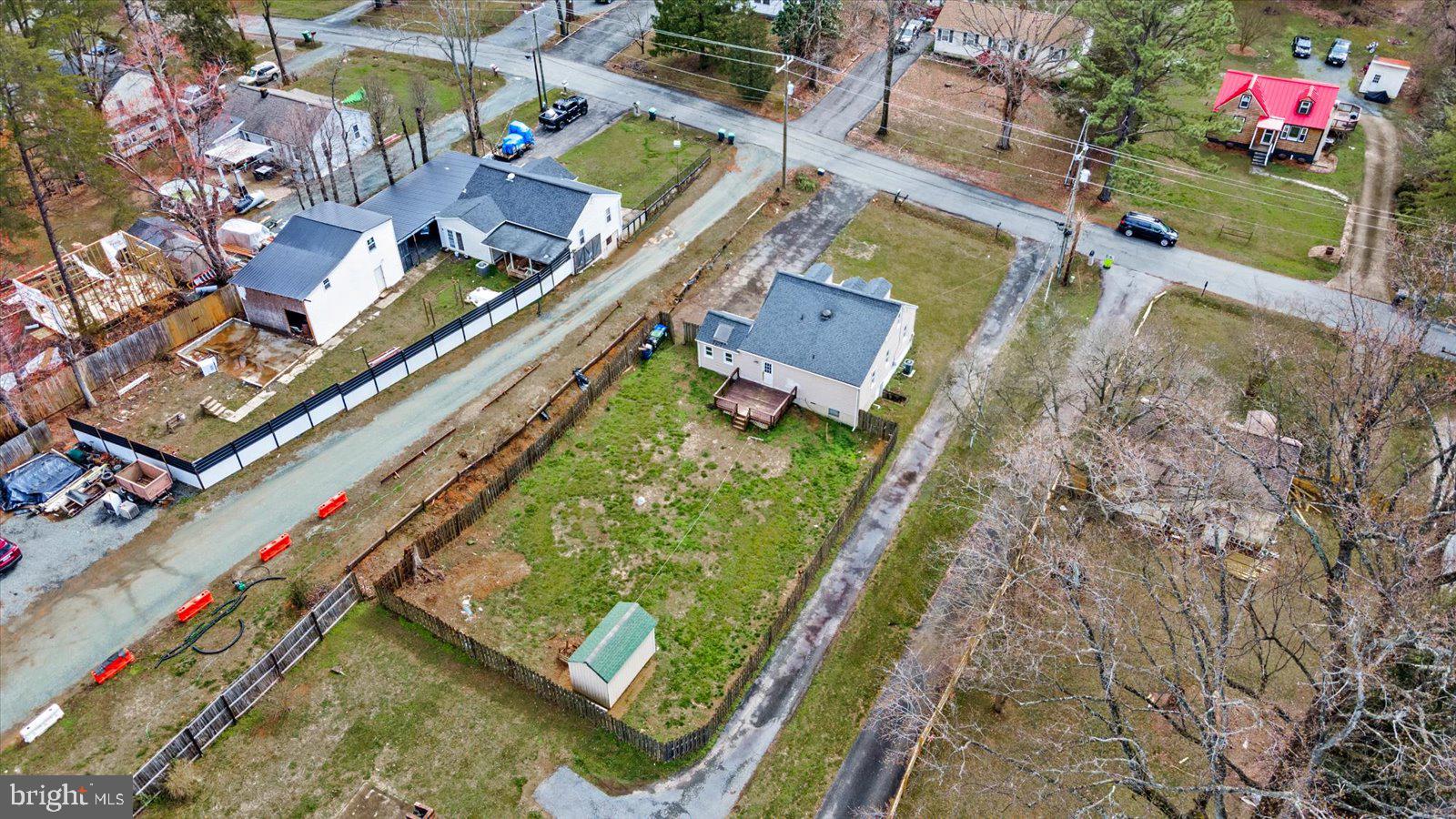 16 Aquia Ave
