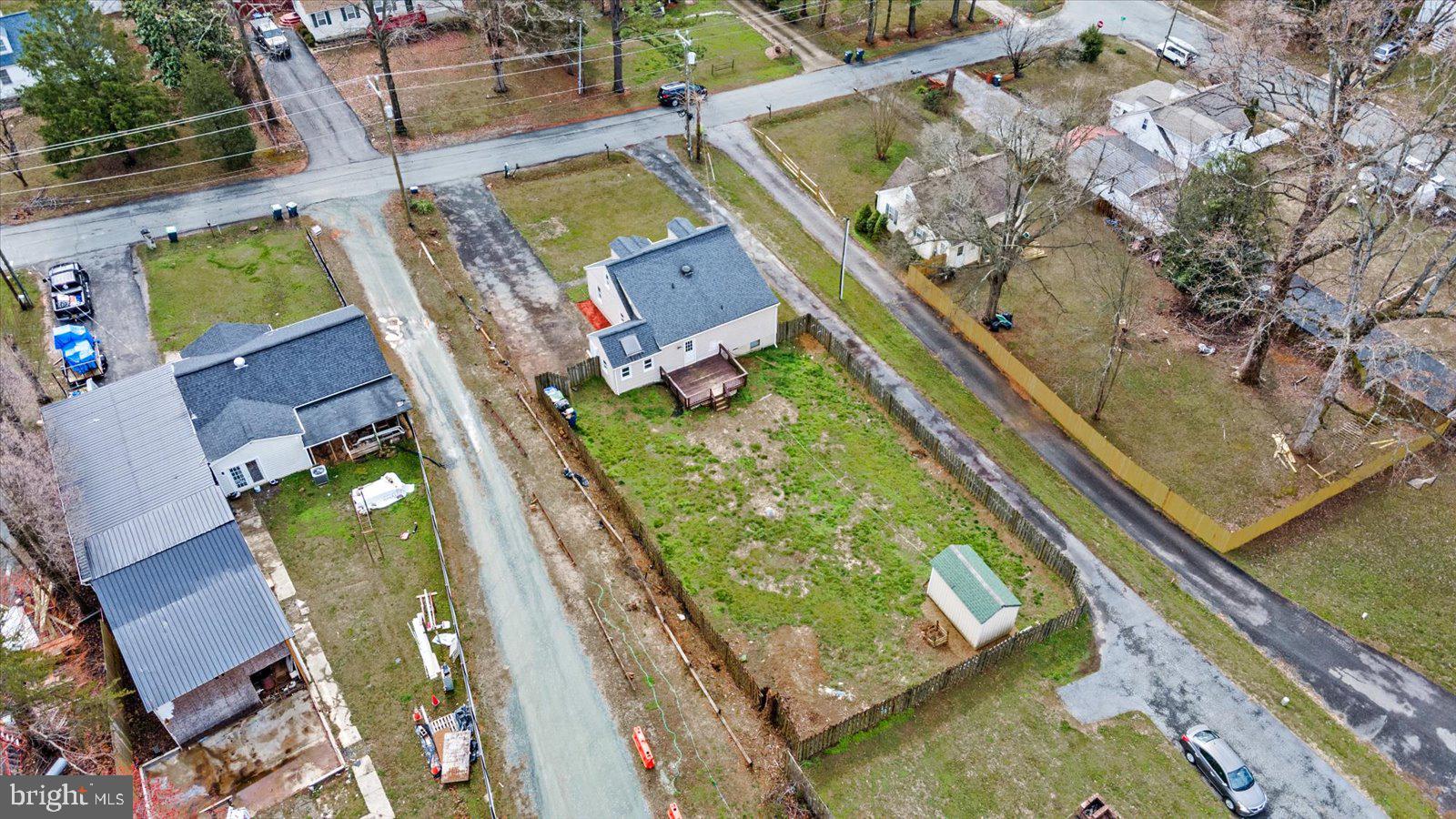 16 Aquia Ave