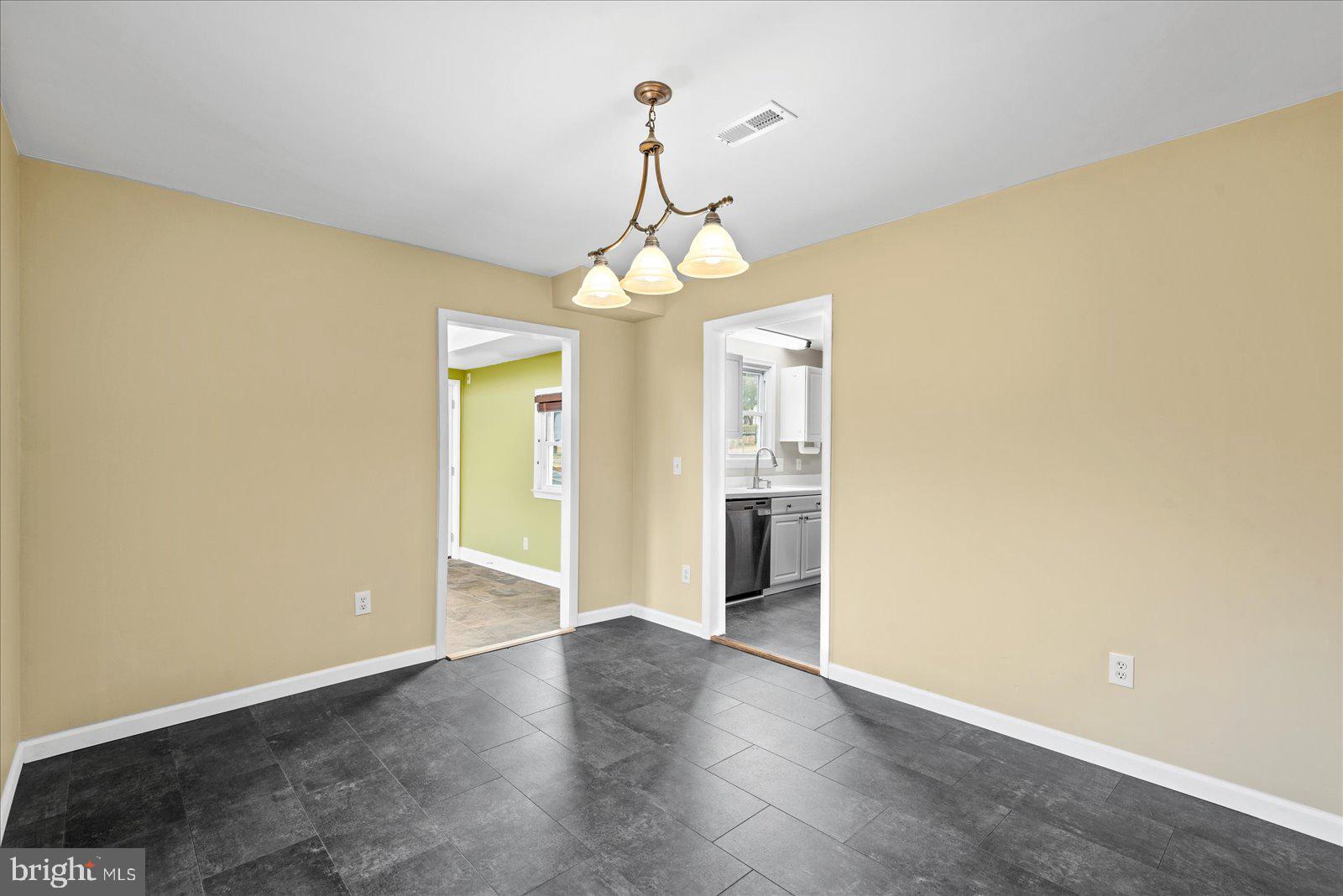 16 Aquia Ave