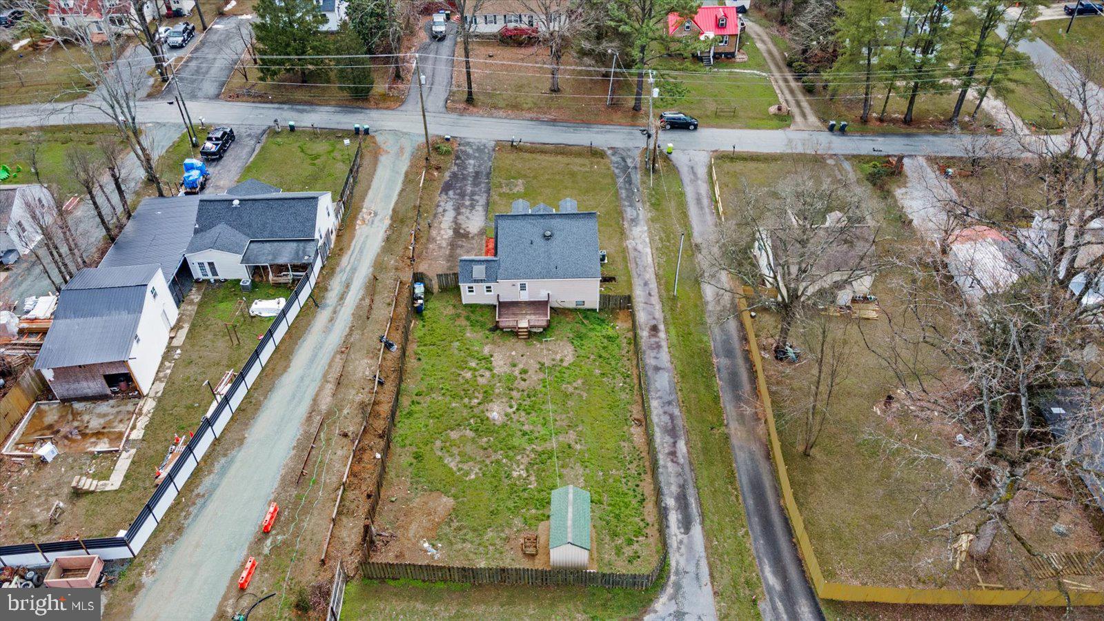 16 Aquia Ave