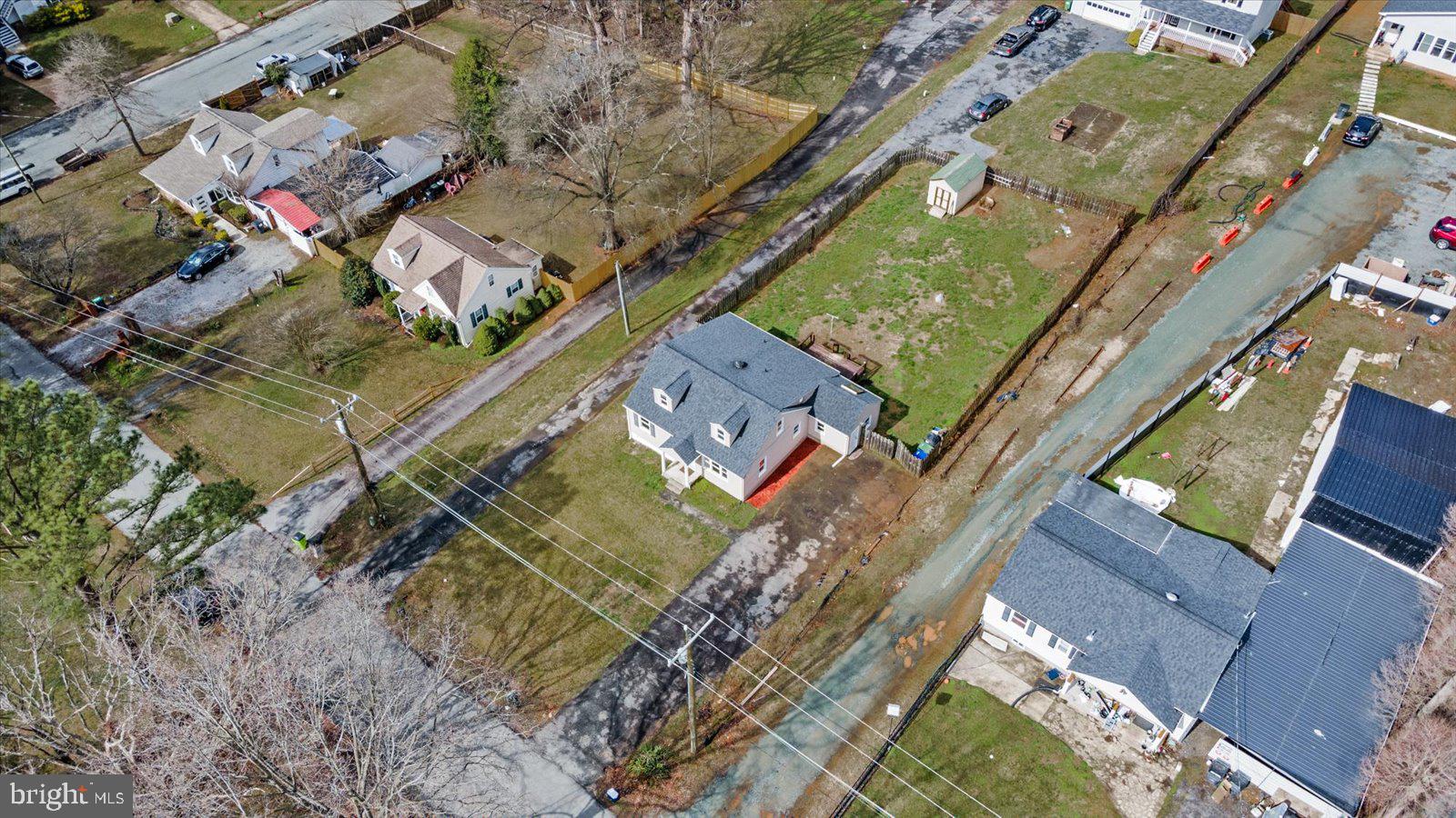 16 Aquia Ave