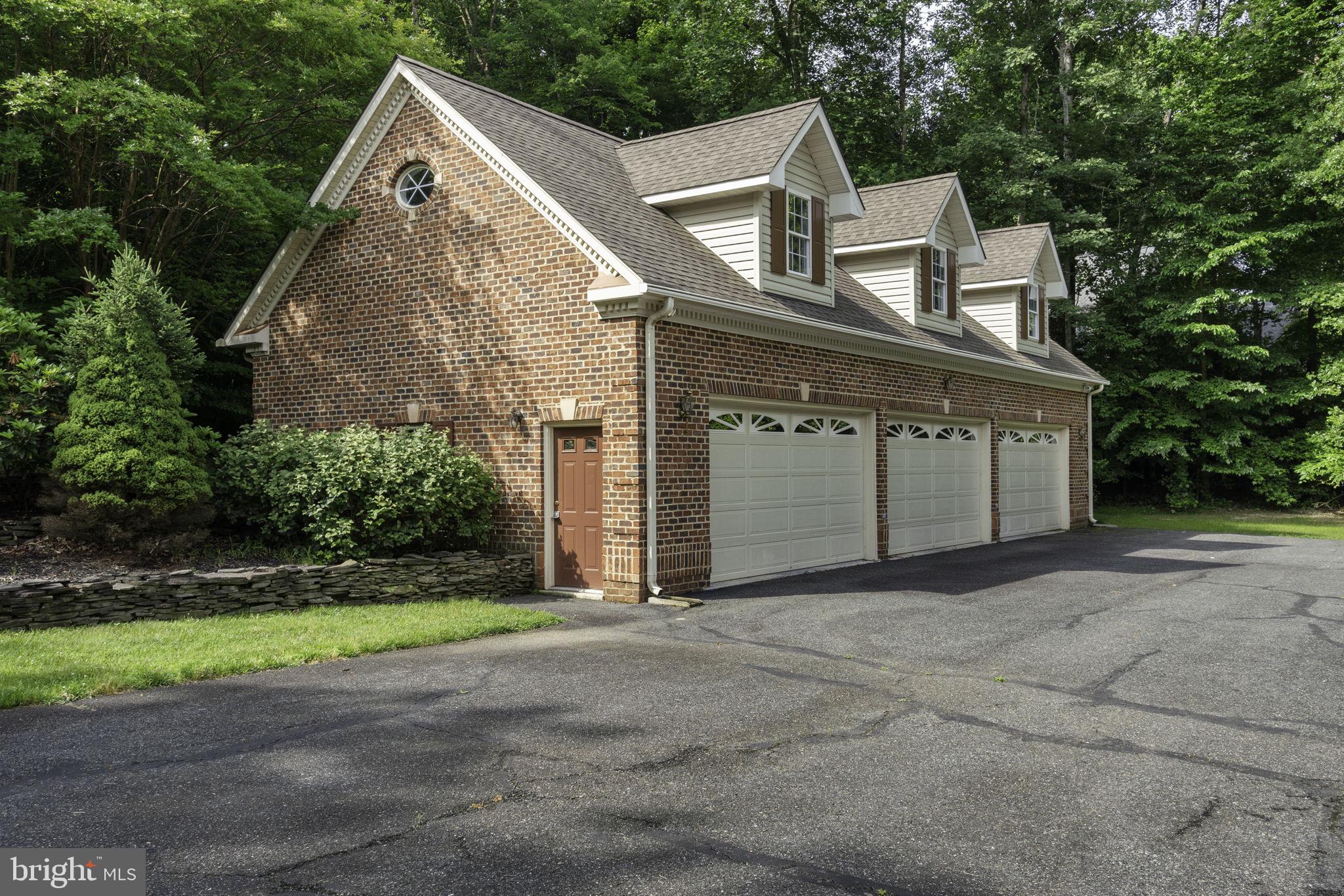 4 Rome Dome Ct