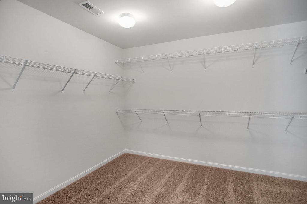 236 CAMWOOD COURT