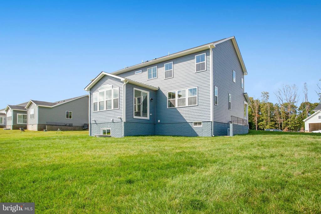 236 CAMWOOD COURT