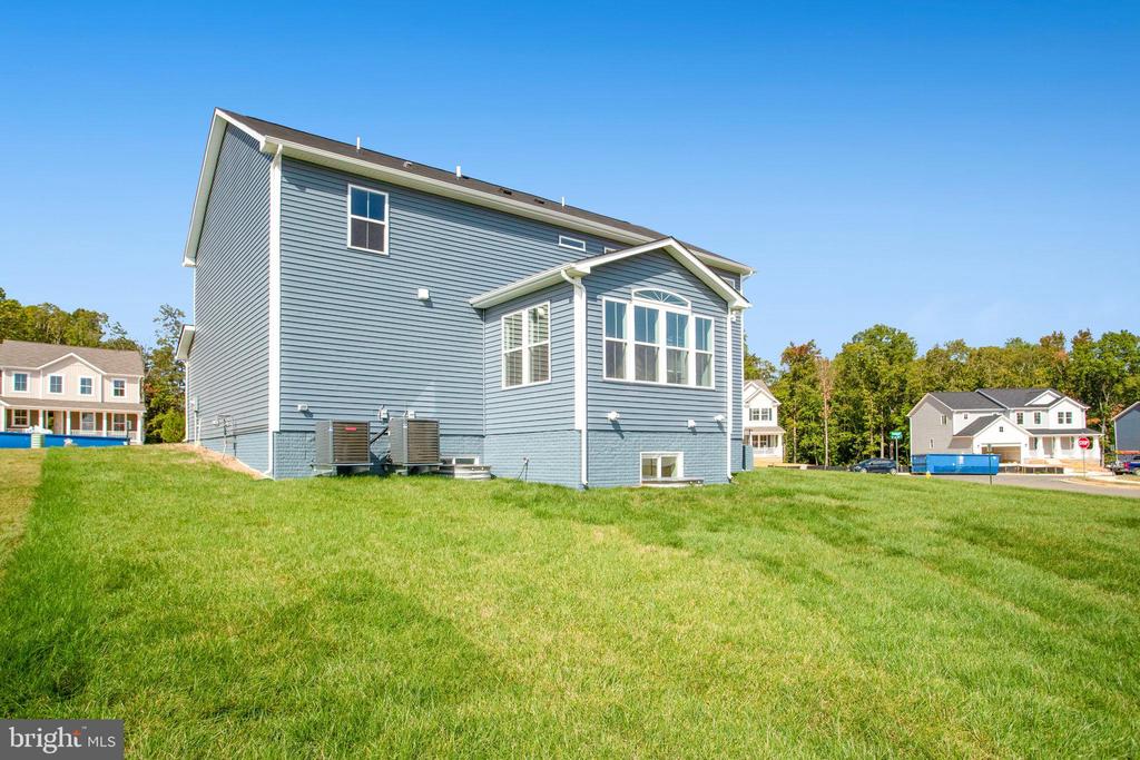 236 CAMWOOD COURT