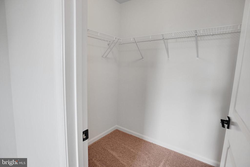 236 CAMWOOD COURT