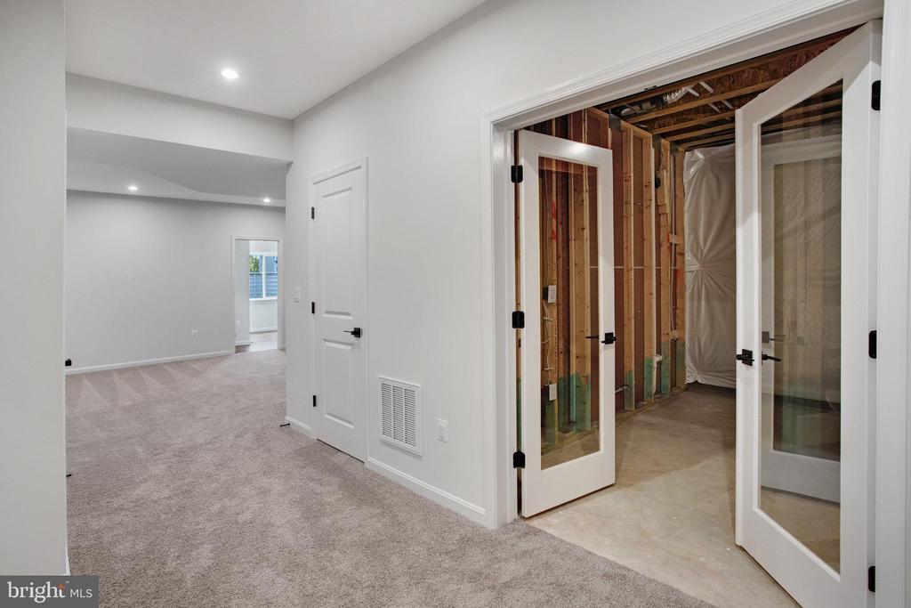 236 CAMWOOD COURT