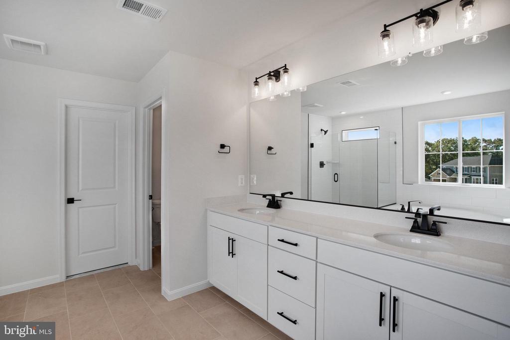 236 CAMWOOD COURT