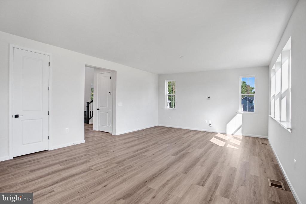 236 CAMWOOD COURT