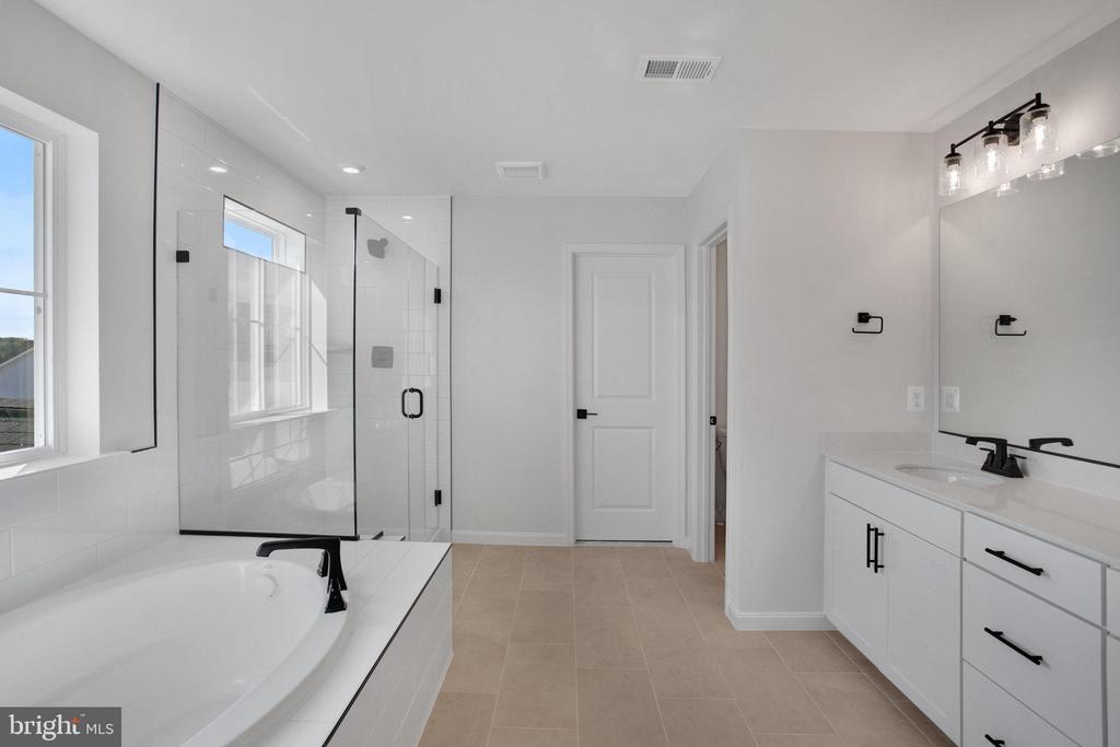 236 CAMWOOD COURT